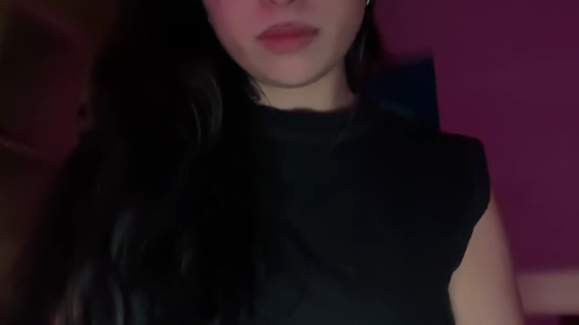 Gallery image thumbnail from SirenRain's myfreecams stream on, 02/02/2026, 03:00 image 14 of 20