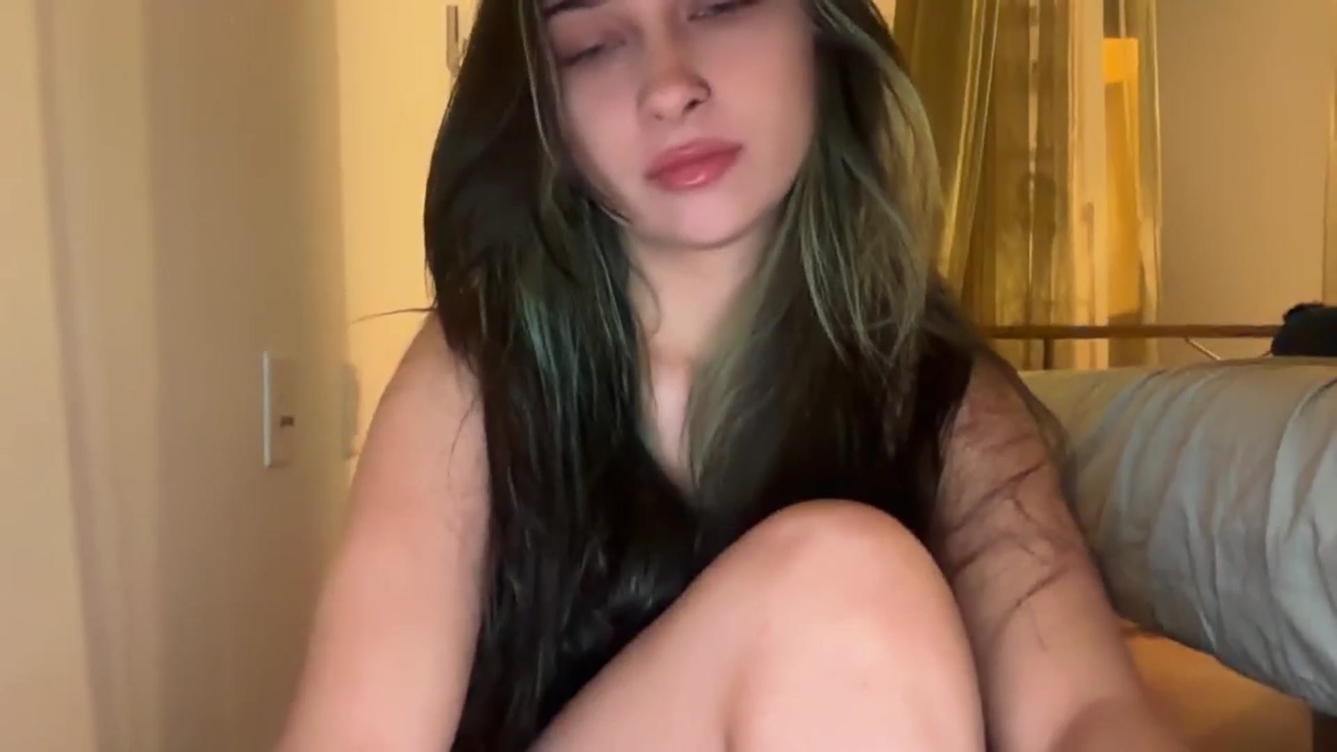 Gallery image thumbnail from SirenRain's myfreecams stream on, 04/11/2026, 13:47 image 2 of 20