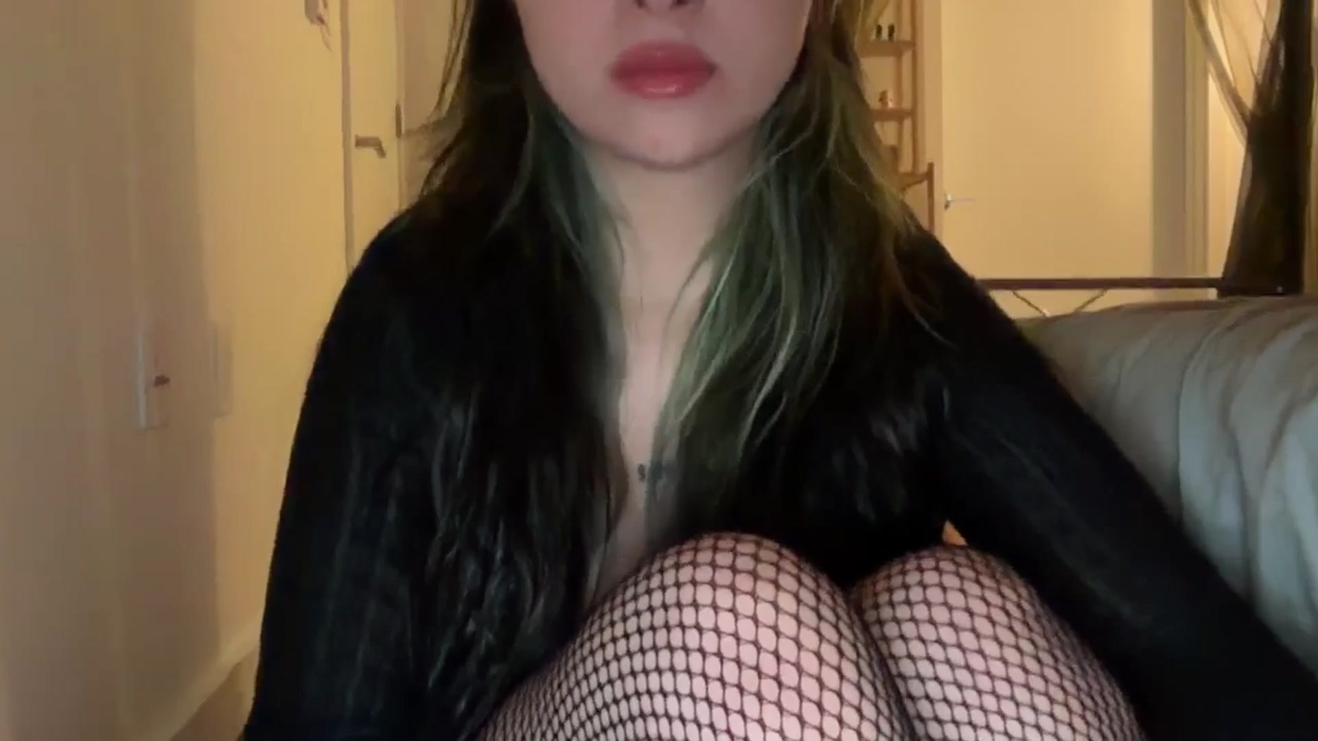 Gallery image thumbnail from SirenRain's myfreecams stream on, 04/13/2026, 14:25 image 19 of 20