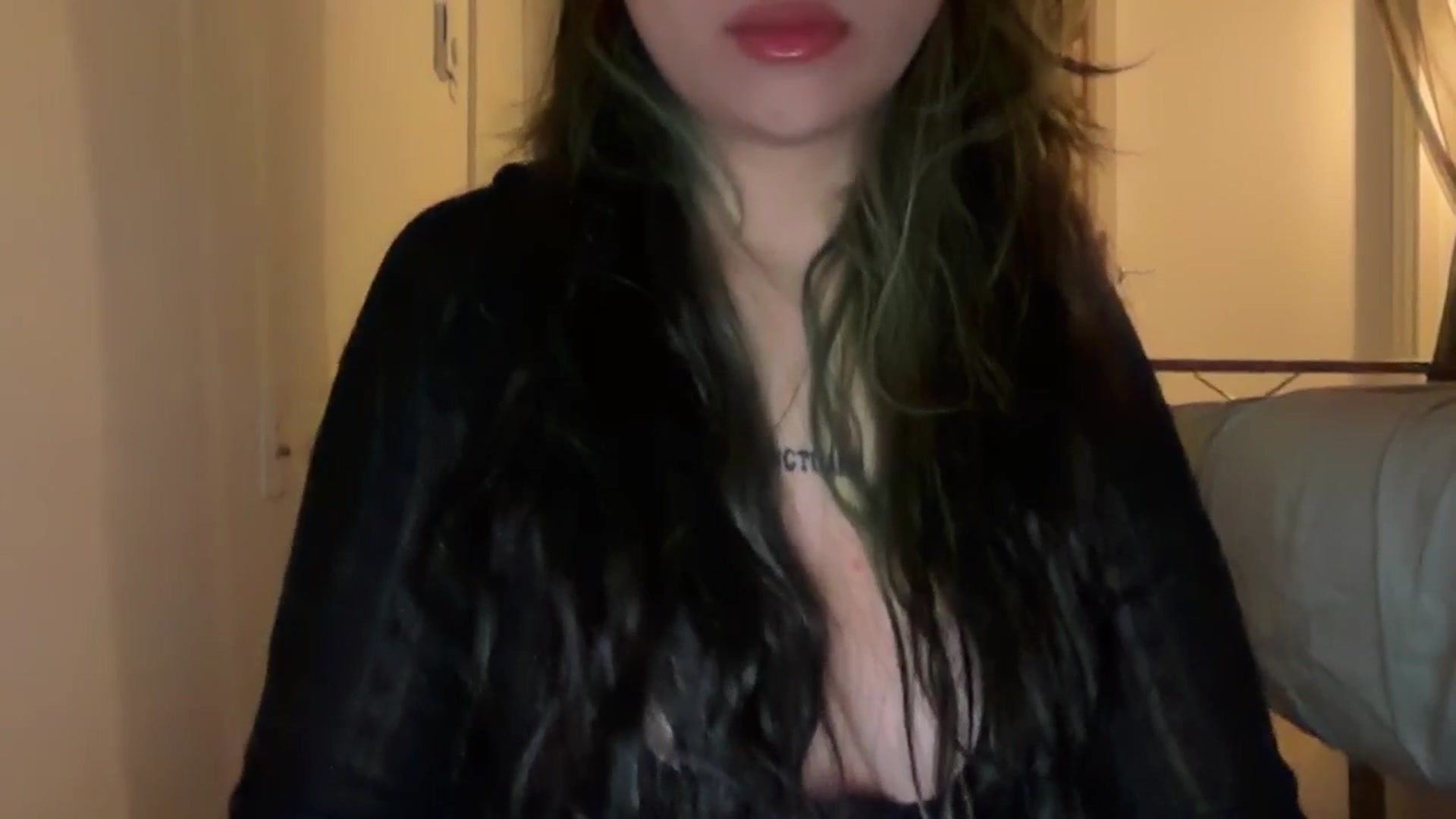 Gallery image thumbnail from SirenRain's myfreecams stream on, 04/13/2026, 14:25 image 9 of 20