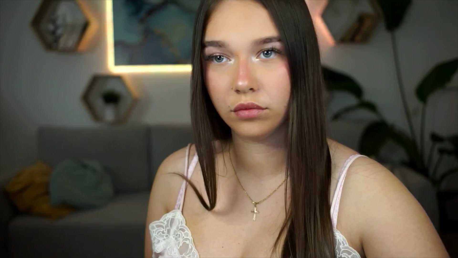 Gallery image thumbnail from Sisii's myfreecams stream on, 04/12/2026, 20:16 image 7 of 20