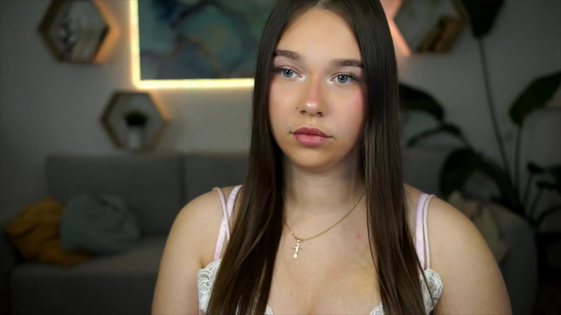 Gallery image thumbnail from Sisii's myfreecams stream on, 04/12/2026, 20:16 image 8 of 20