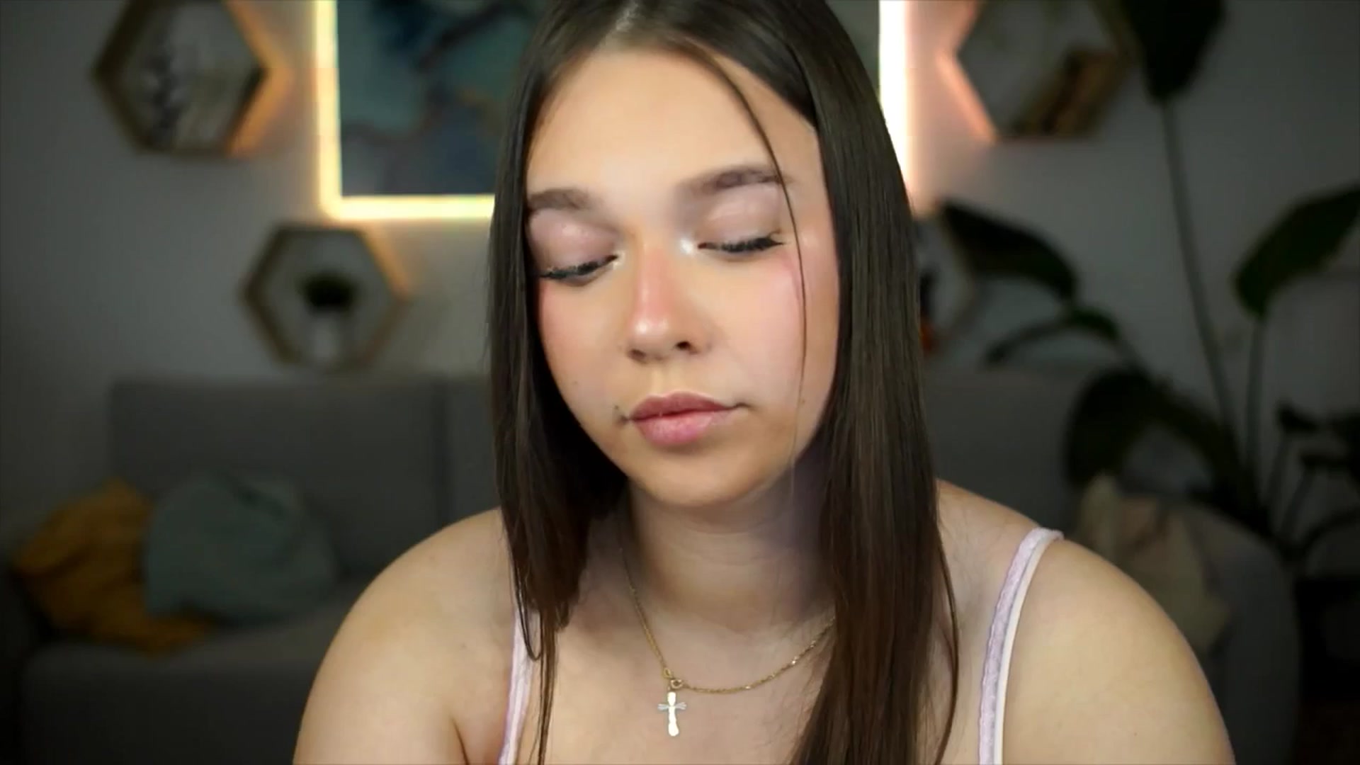 Gallery image thumbnail from Sisii's myfreecams stream on, 04/12/2026, 20:16 image 2 of 20