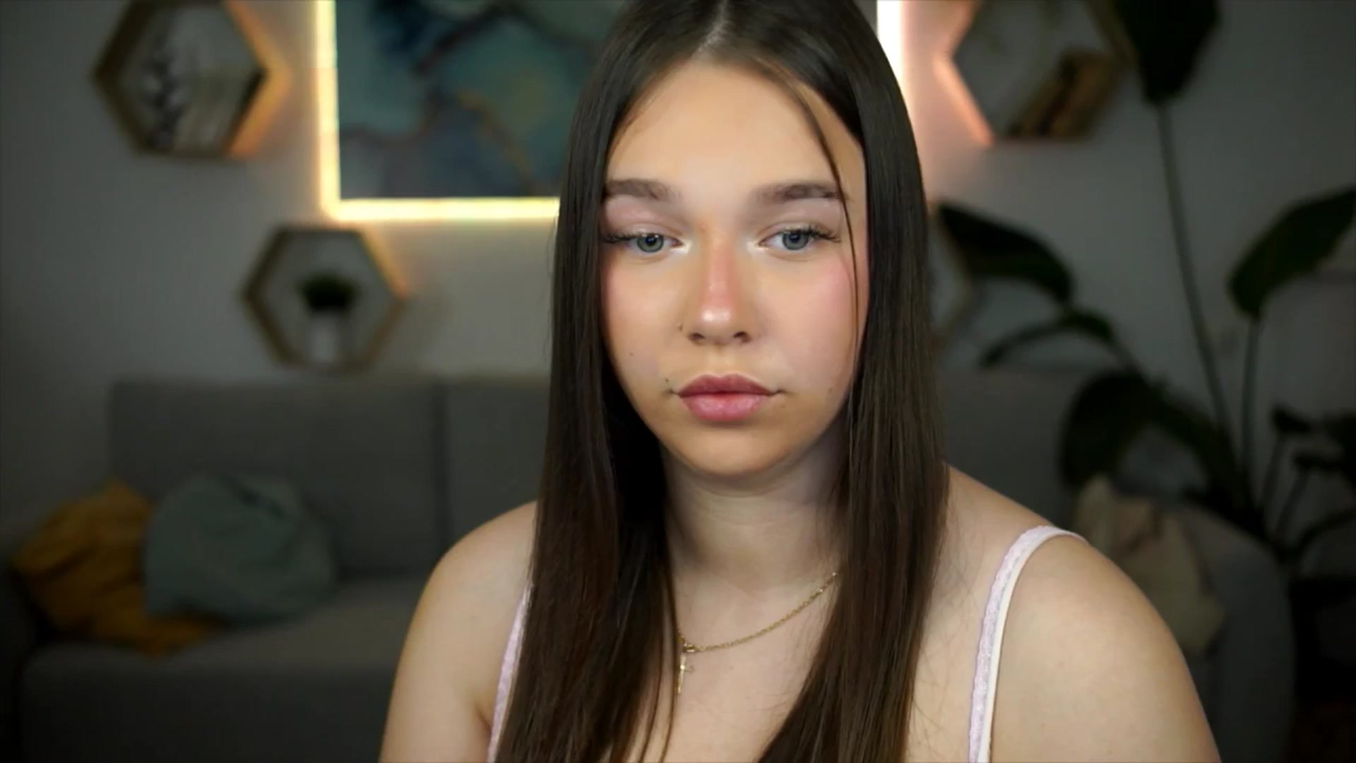Gallery image thumbnail from Sisii's myfreecams stream on, 04/12/2026, 20:16 image 5 of 20