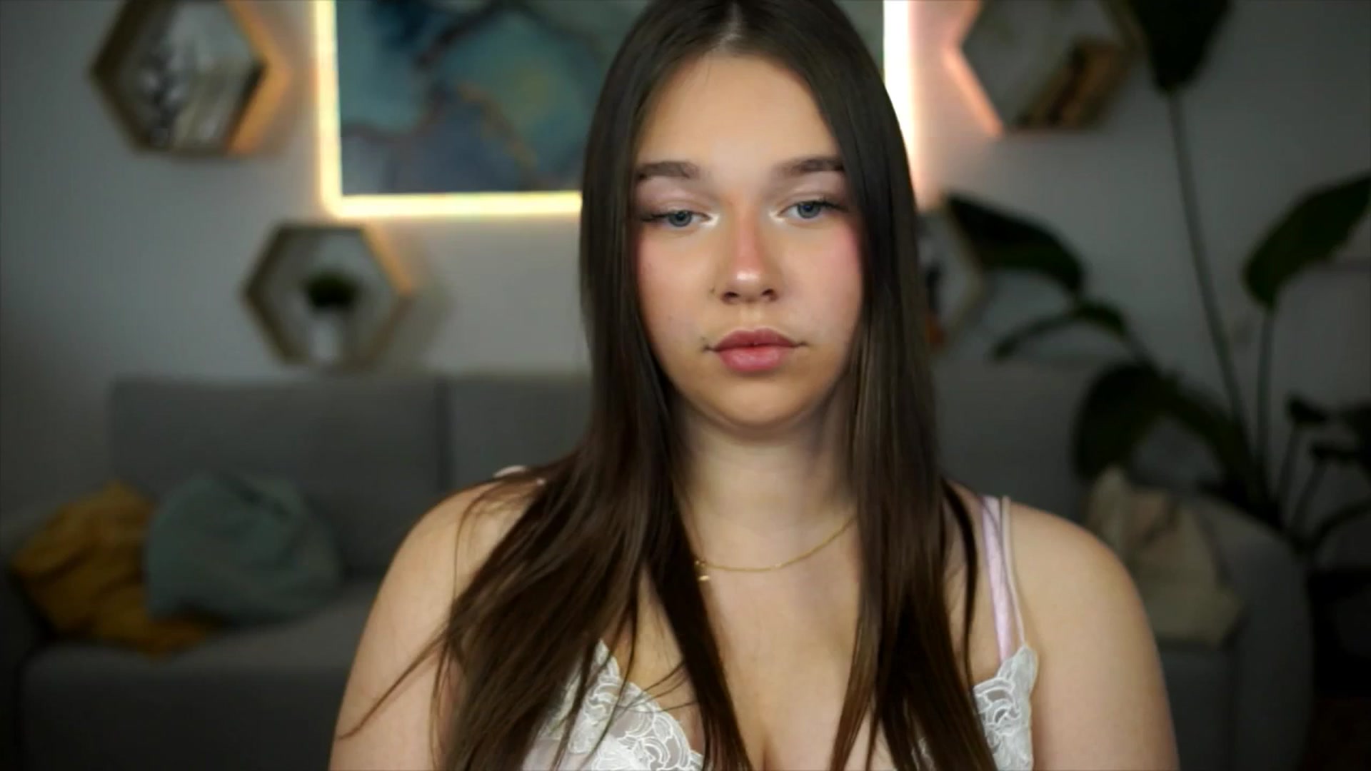 Gallery image thumbnail from Sisii's myfreecams stream on, 04/12/2026, 20:16 image 12 of 20