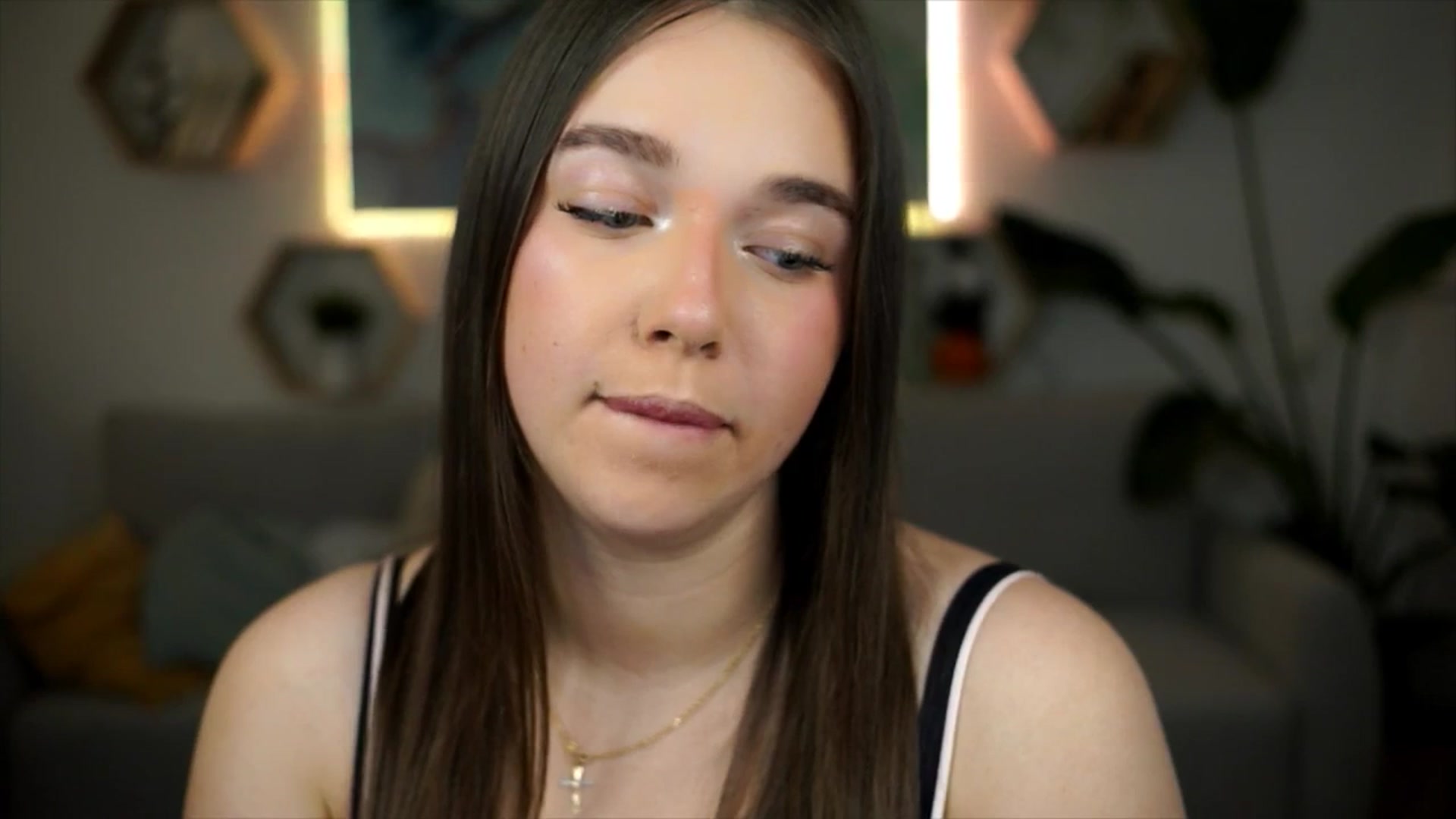 Gallery image thumbnail from Sisii's myfreecams stream on, 04/13/2026, 20:03 image 14 of 20