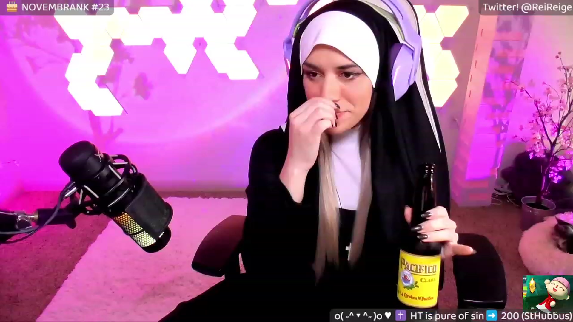 Gallery image thumbnail from SisterReige's myfreecams stream on, 11/14/2022, 11:13 image 5 of 20