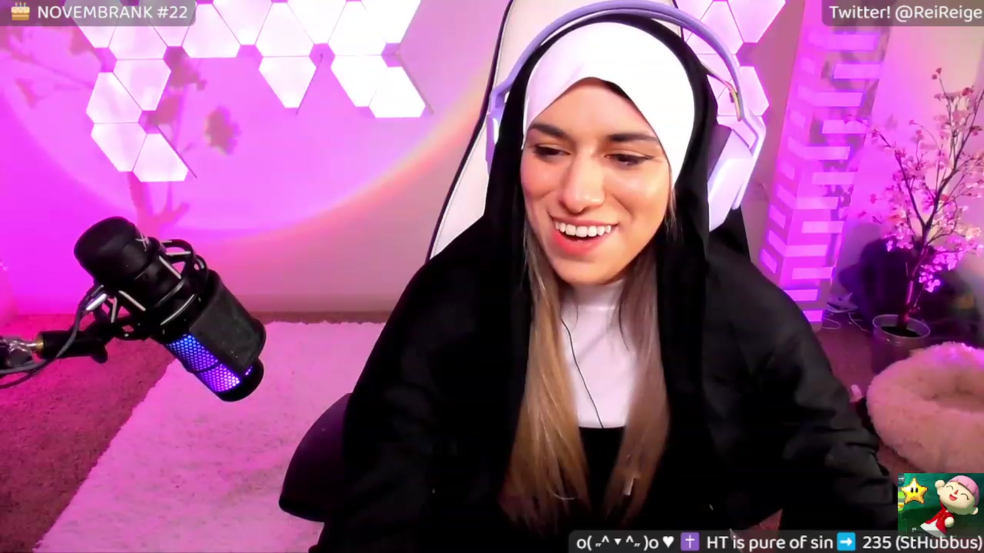 Gallery image thumbnail from SisterReige's myfreecams stream on, 11/14/2022, 11:13 image 12 of 20