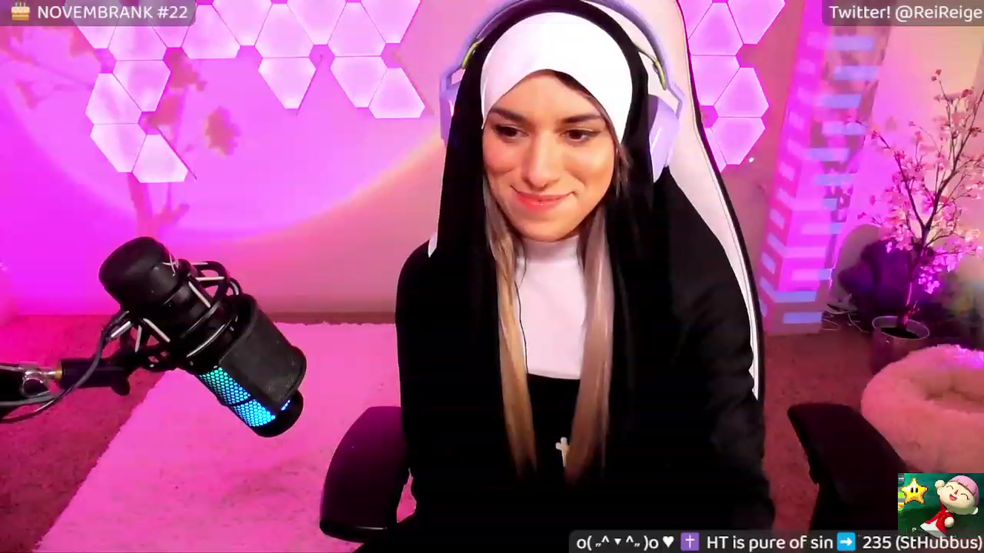 Gallery image thumbnail from SisterReige's myfreecams stream on, 11/14/2022, 11:13 image 14 of 20