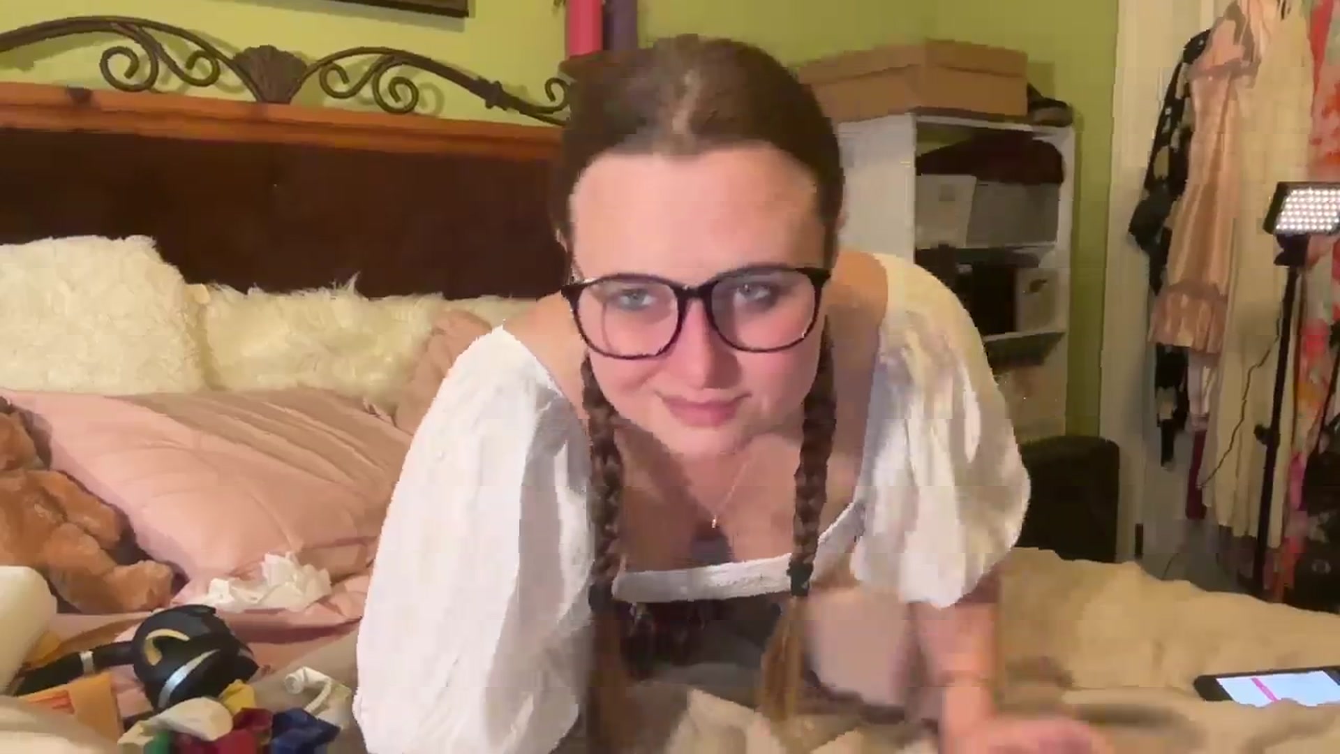 Gallery image thumbnail from Sixsigmababy's myfreecams stream on, 12/25/2023, 20:11 image 18 of 20