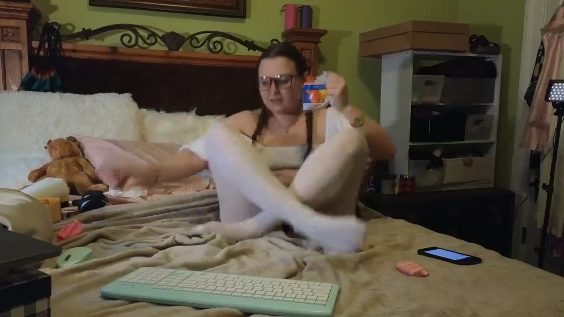 Gallery image thumbnail from Sixsigmababy's myfreecams stream on, 12/25/2023, 20:11 image 10 of 20