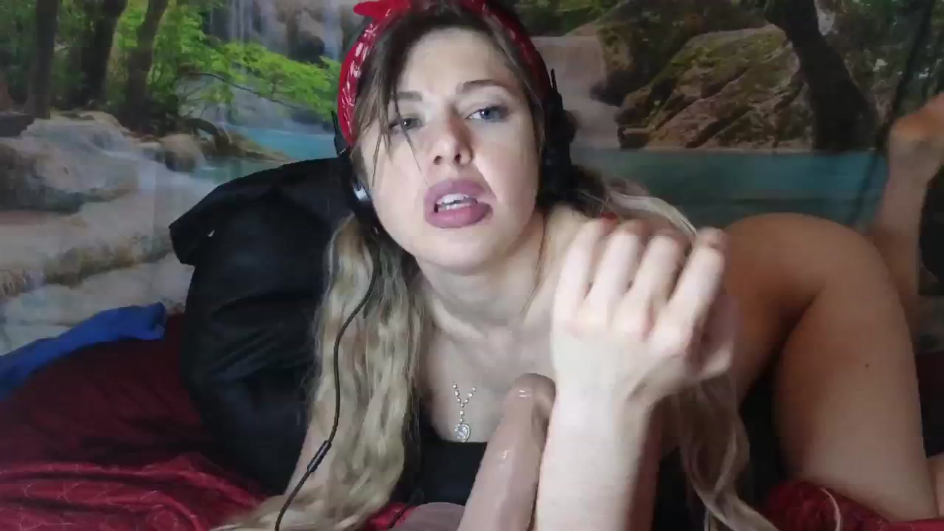 Gallery image thumbnail from Sizequeen's myfreecams stream on, 05/08/2024, 11:37 image 20 of 20