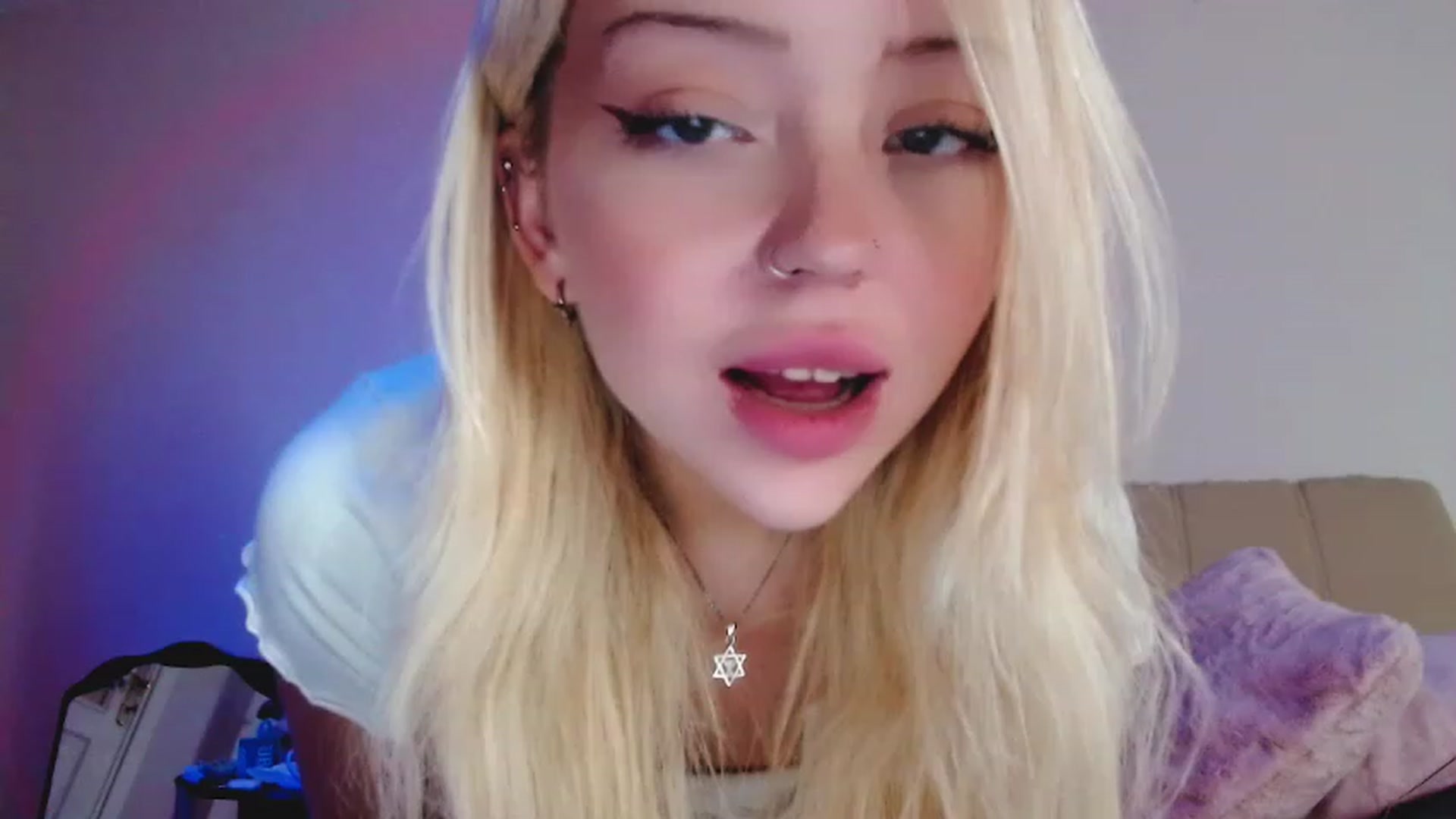 Gallery image thumbnail from Sk8Gurl420's myfreecams stream on, 11/15/2022, 07:54 image 20 of 20