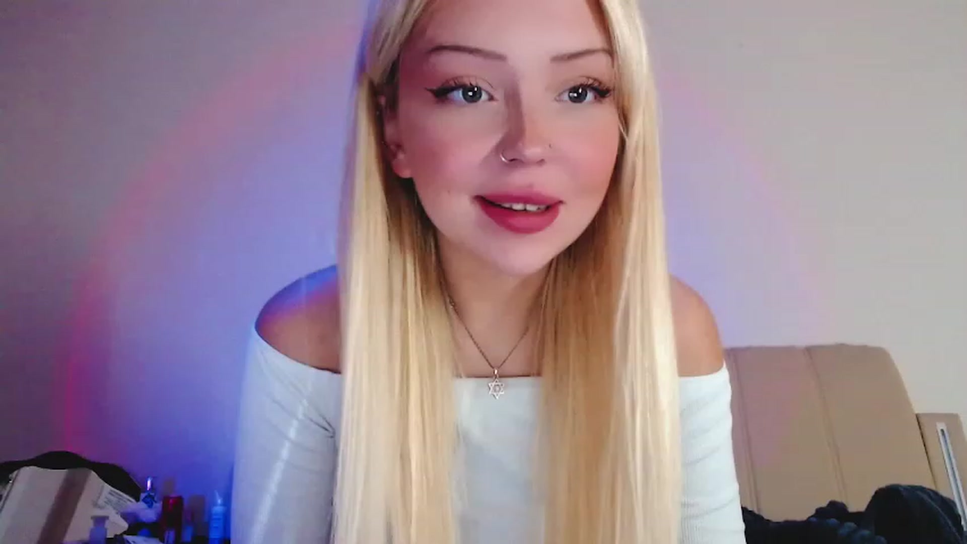 Gallery image thumbnail from Sk8Gurl420's myfreecams stream on, 11/18/2022, 06:50 image 6 of 20
