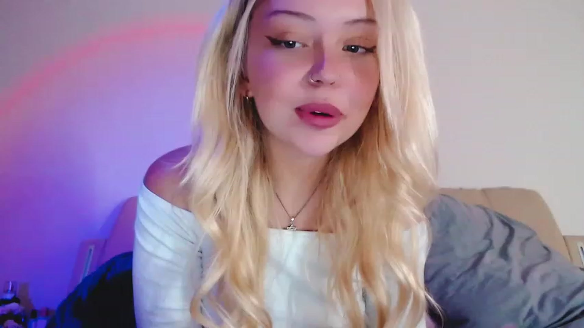 Gallery image thumbnail from Sk8Gurl420's myfreecams stream on, 11/29/2022, 07:40 image 19 of 20