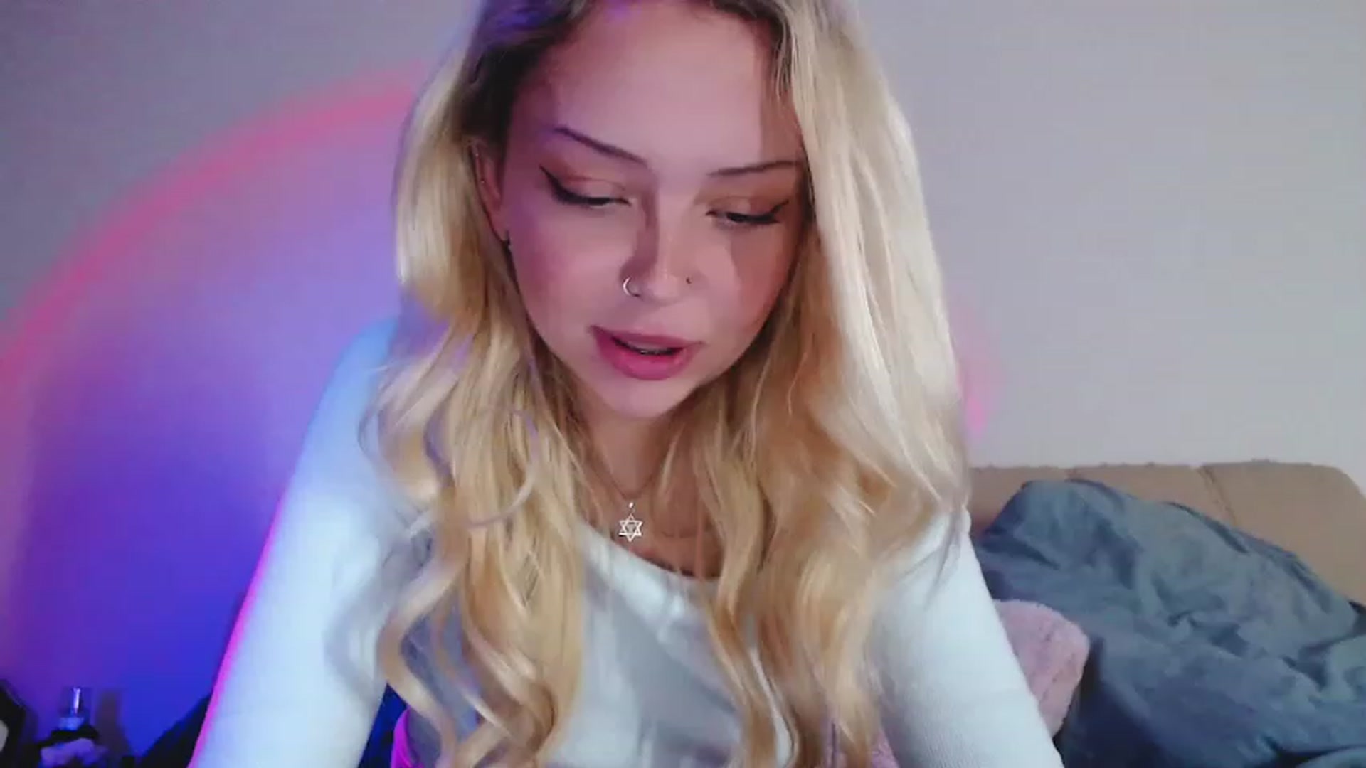 Gallery image thumbnail from Sk8Gurl420's myfreecams stream on, 11/29/2022, 07:40 image 6 of 20