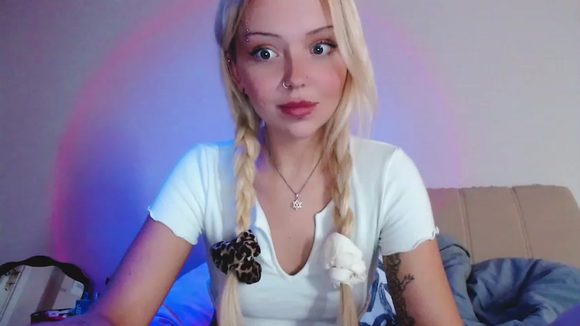 Gallery image thumbnail from Sk8Gurl420's myfreecams stream on, 12/02/2022, 13:39 image 13 of 20