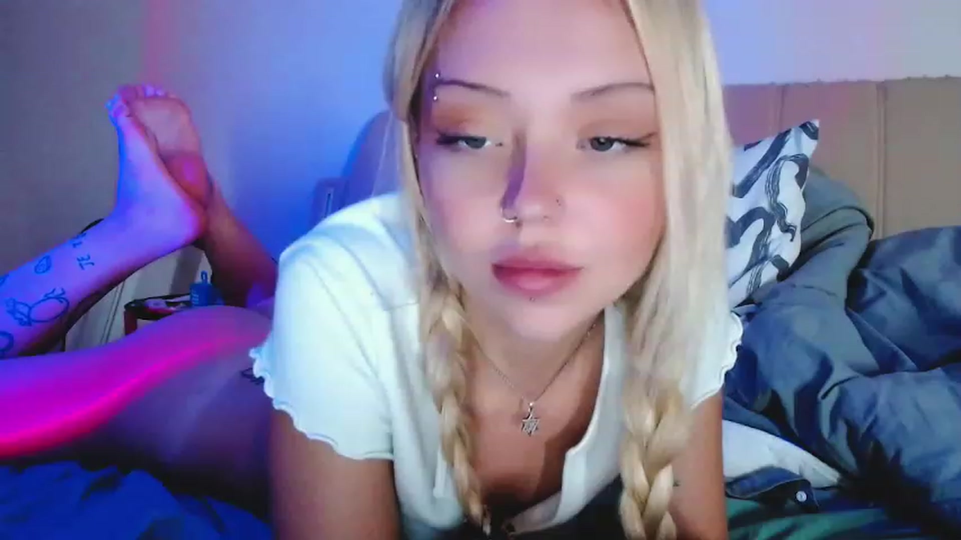 Gallery image thumbnail from Sk8Gurl420's myfreecams stream on, 12/02/2022, 14:03 image 8 of 20
