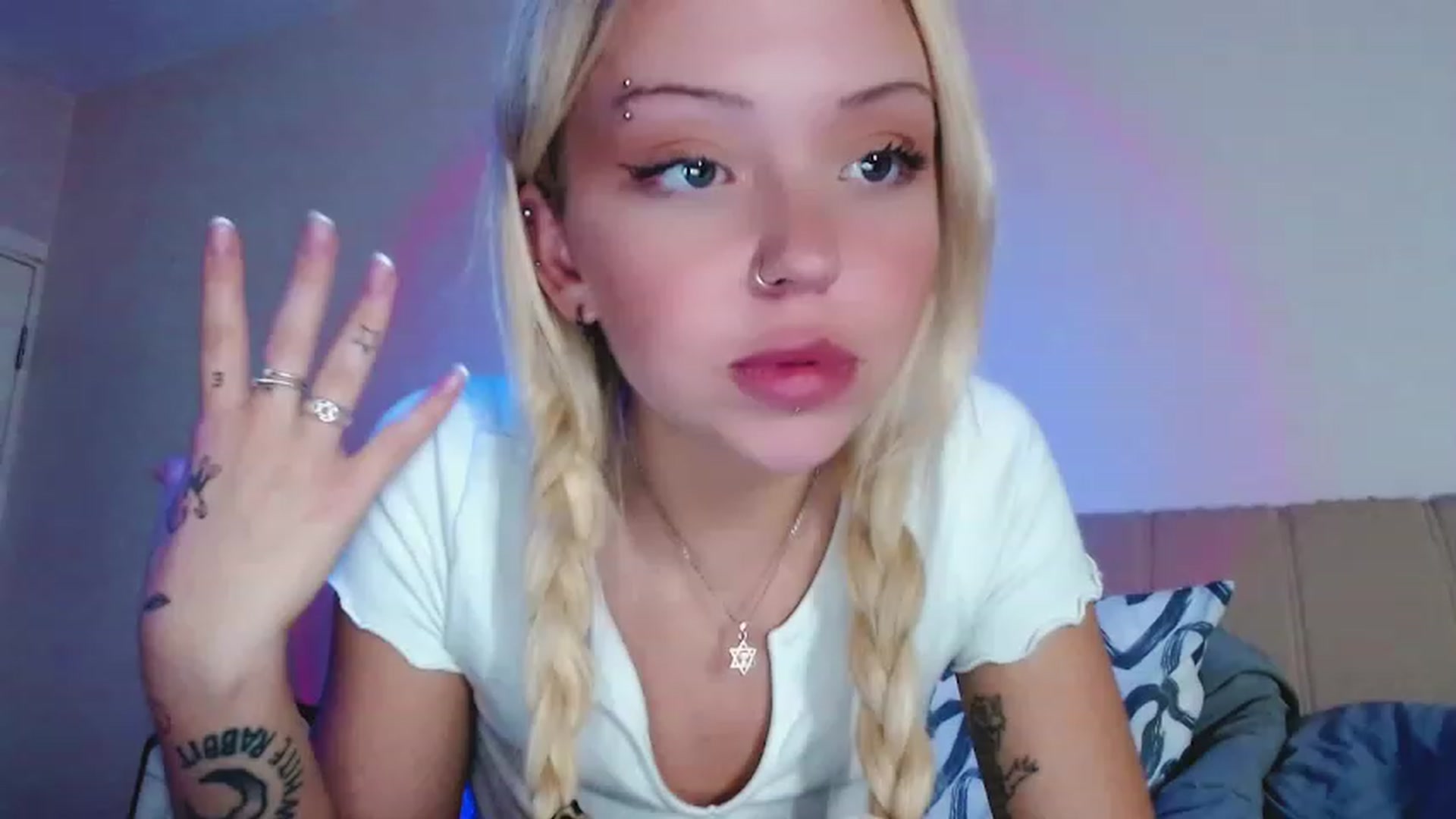Gallery image thumbnail from Sk8Gurl420's myfreecams stream on, 12/02/2022, 14:46 image 1 of 20