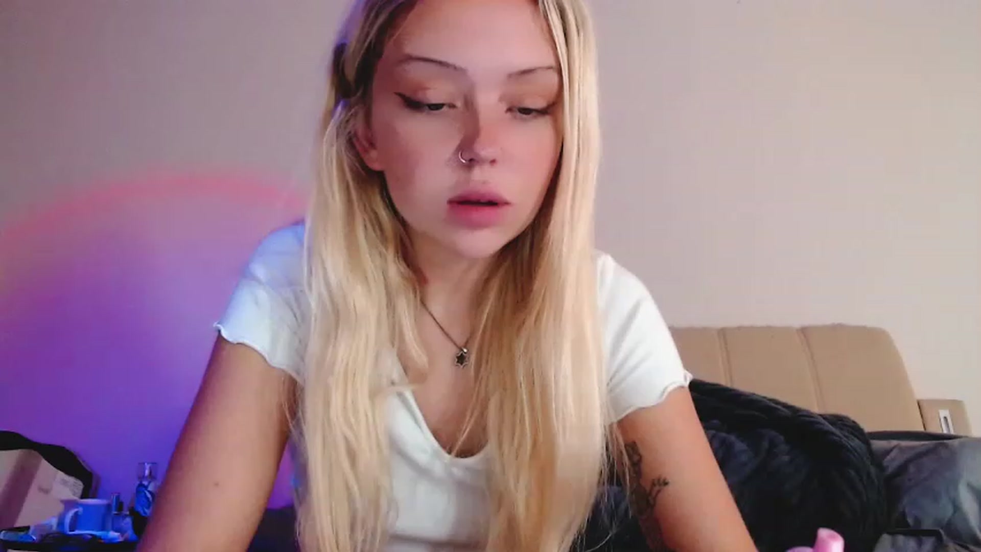 Gallery image thumbnail from Sk8Gurl420's myfreecams stream on, 12/09/2022, 07:50 image 6 of 20