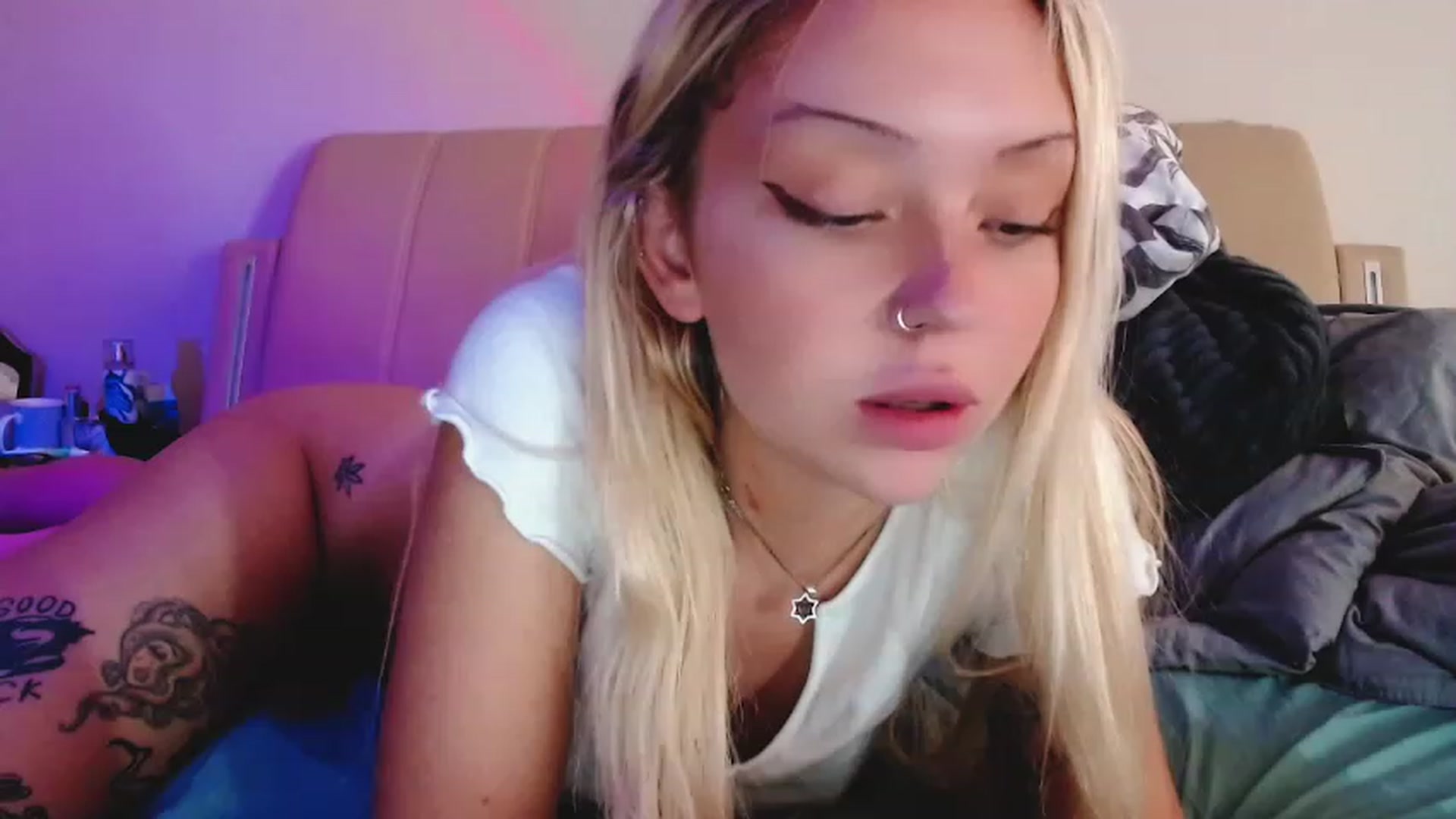 Gallery image thumbnail from Sk8Gurl420's myfreecams stream on, 12/09/2022, 07:50 image 19 of 20