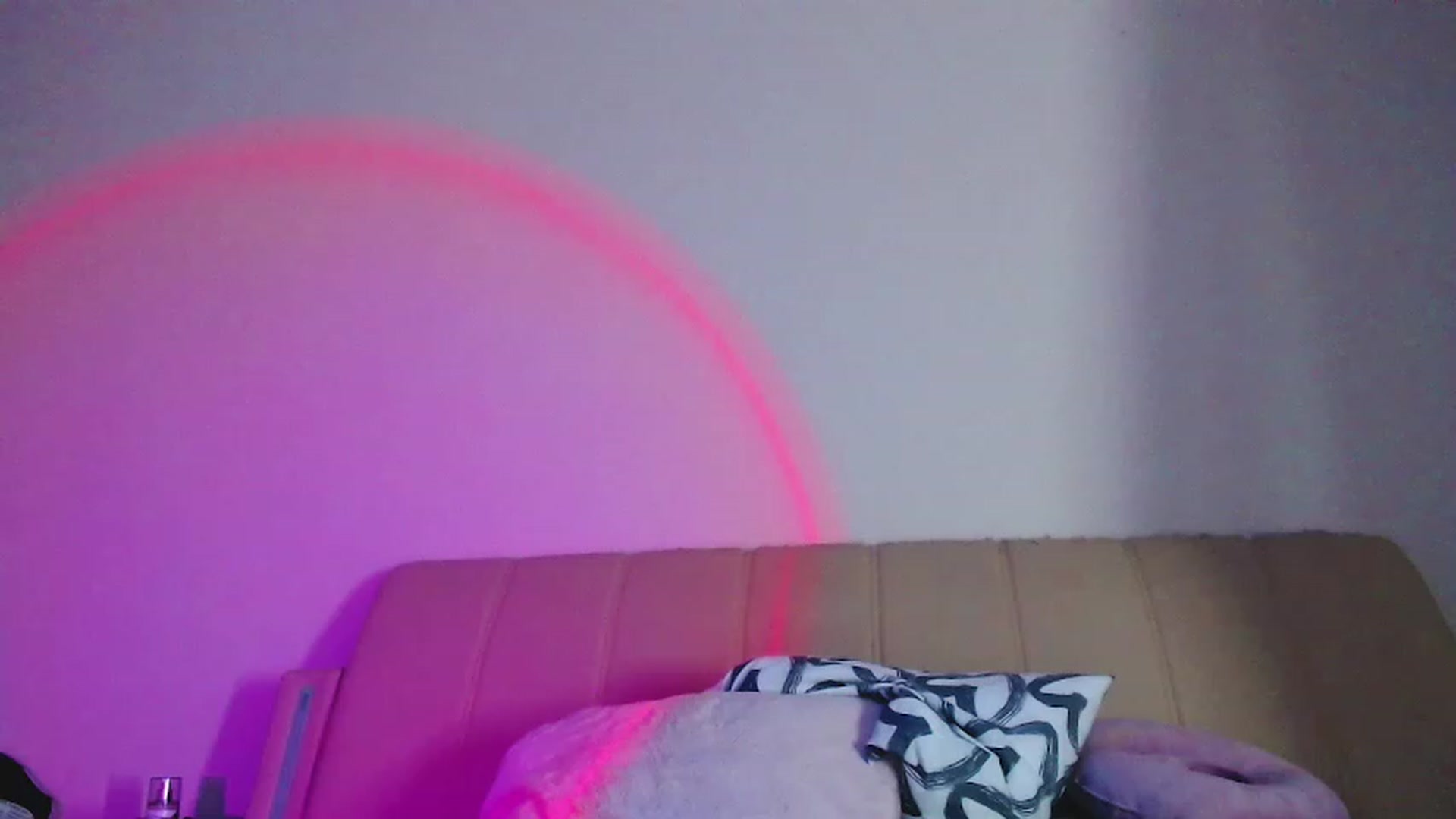 Gallery image thumbnail from Sk8Gurl420's myfreecams stream on, 12/11/2022, 20:42 image 12 of 20