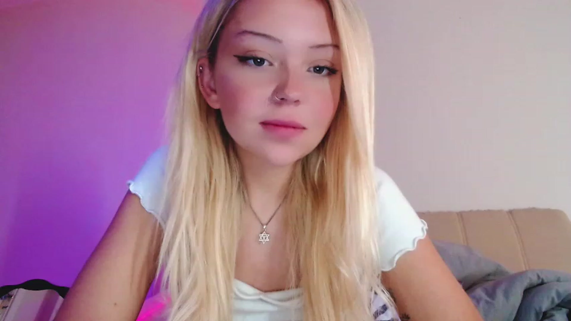 Gallery image thumbnail from Sk8Gurl420's myfreecams stream on, 12/12/2022, 07:49 image 7 of 20