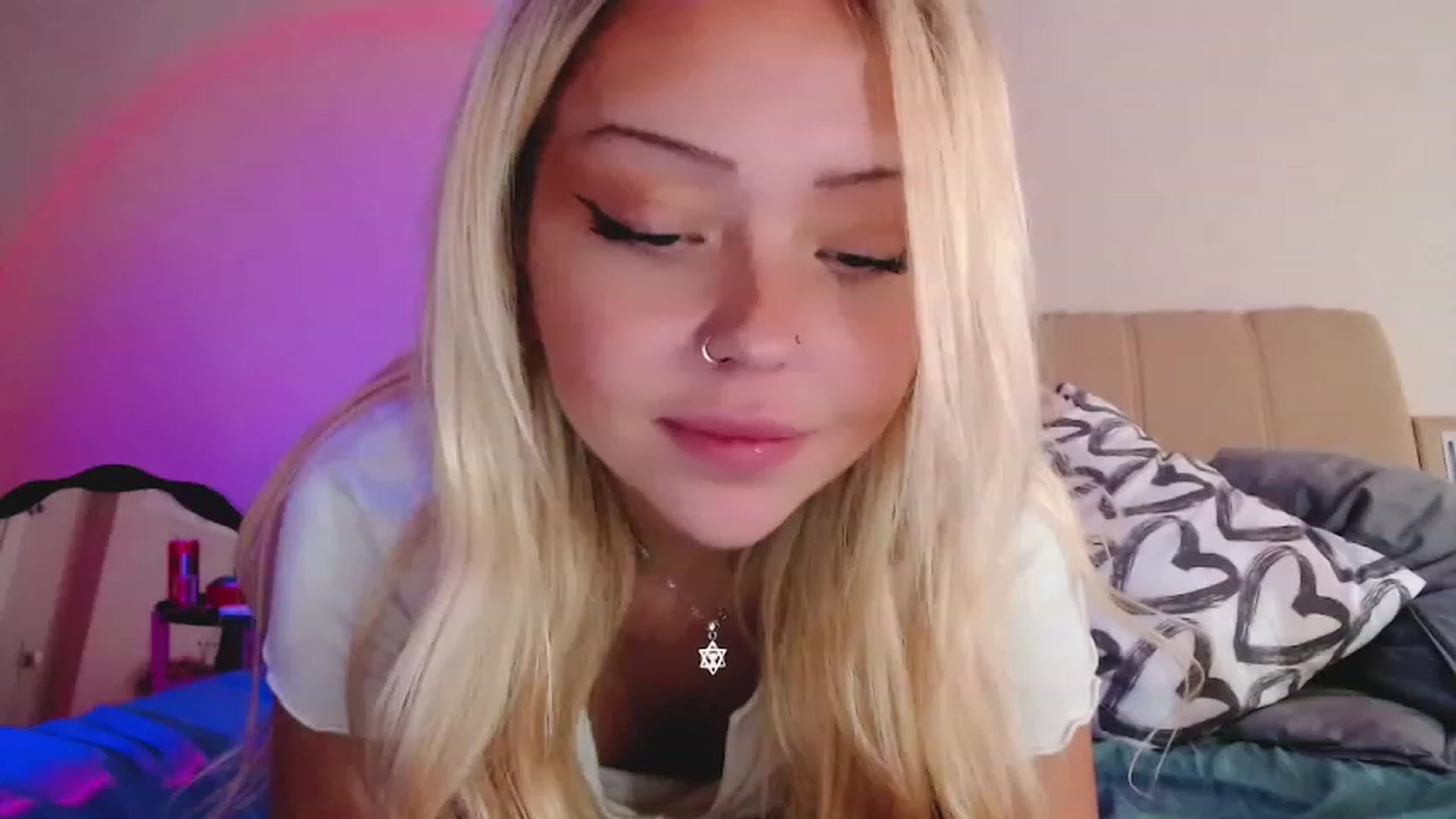Gallery image thumbnail from Sk8Gurl420's myfreecams stream on, 12/15/2022, 07:43 image 20 of 20