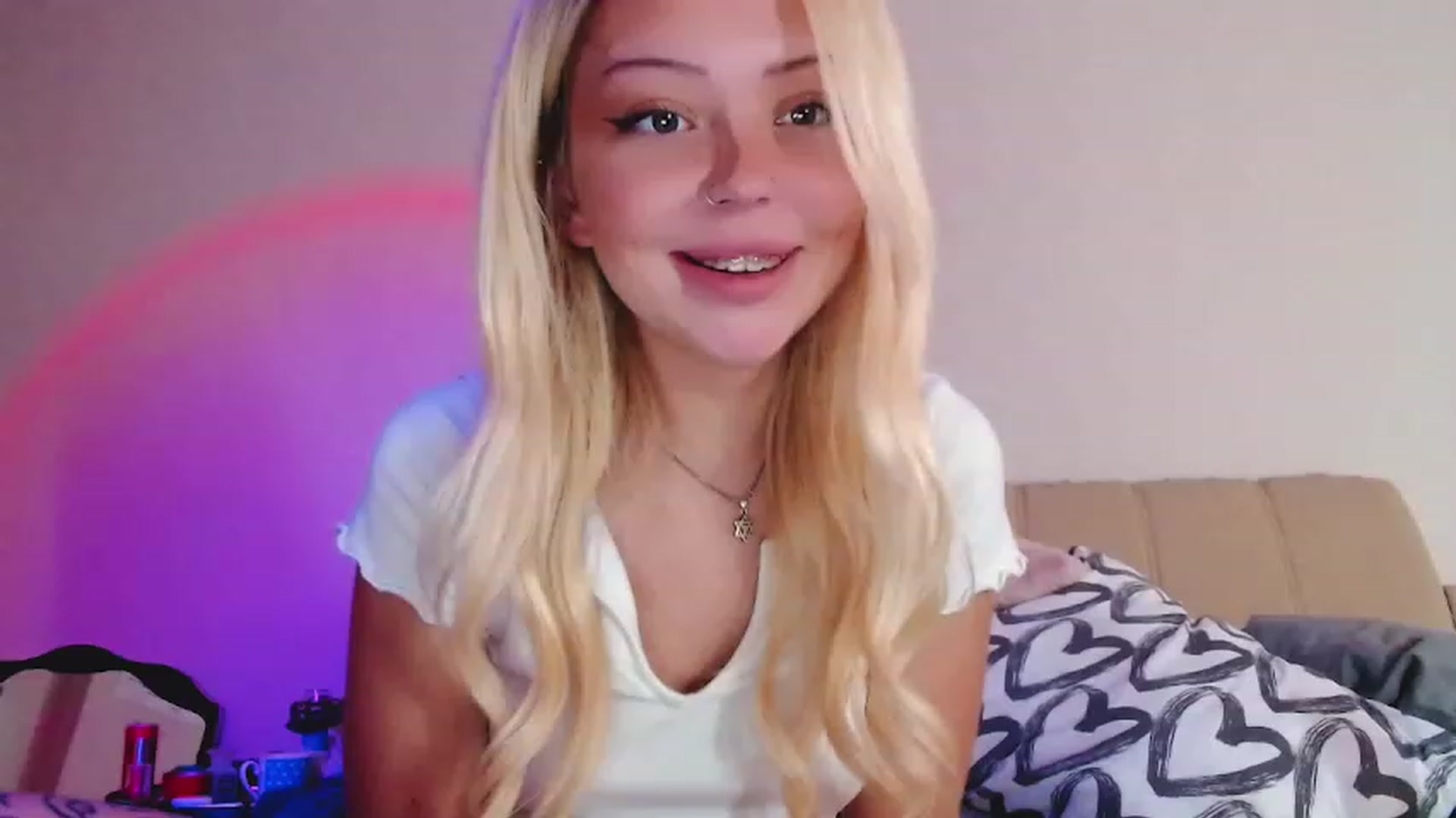 Gallery image thumbnail from Sk8Gurl420's myfreecams stream on, 12/15/2022, 07:43 image 11 of 20