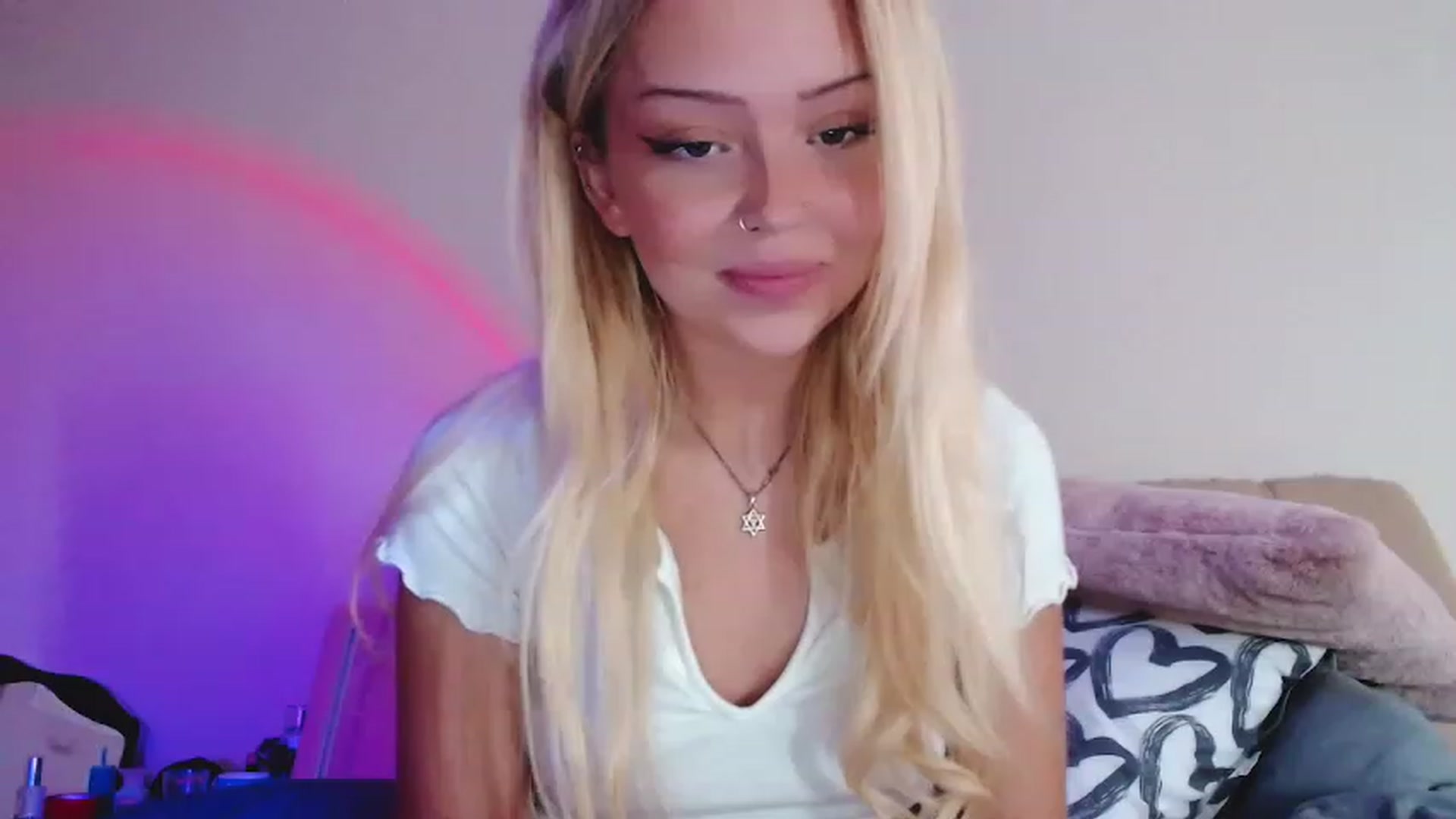 Gallery image thumbnail from Sk8Gurl420's myfreecams stream on, 12/17/2022, 13:09 image 20 of 20