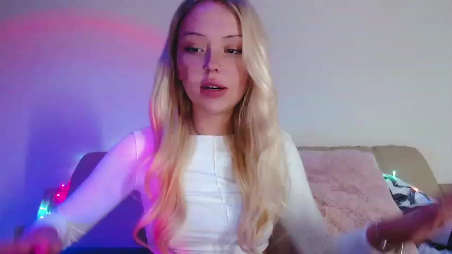 Gallery image thumbnail from Sk8Gurl420's myfreecams stream on, 12/24/2022, 15:20 image 4 of 20