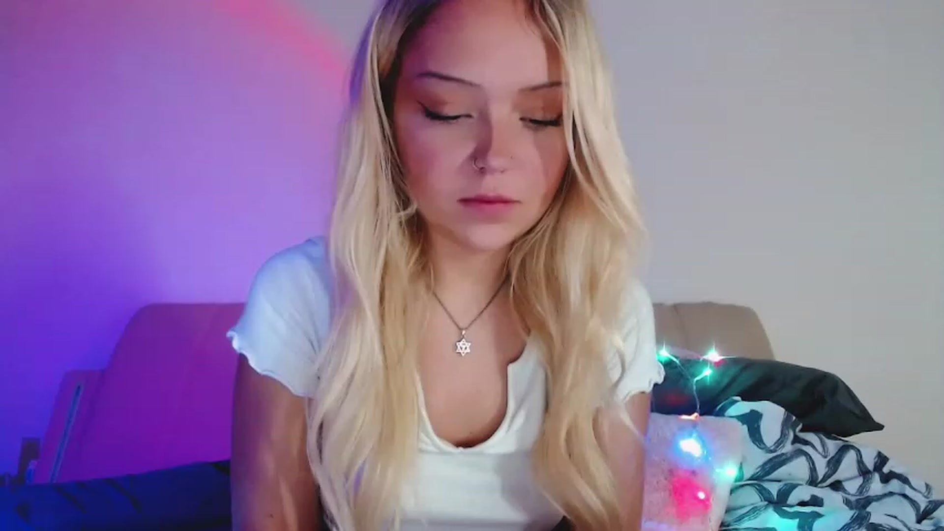 Gallery image thumbnail from Sk8Gurl420's myfreecams stream on, 12/25/2022, 06:17 image 11 of 20
