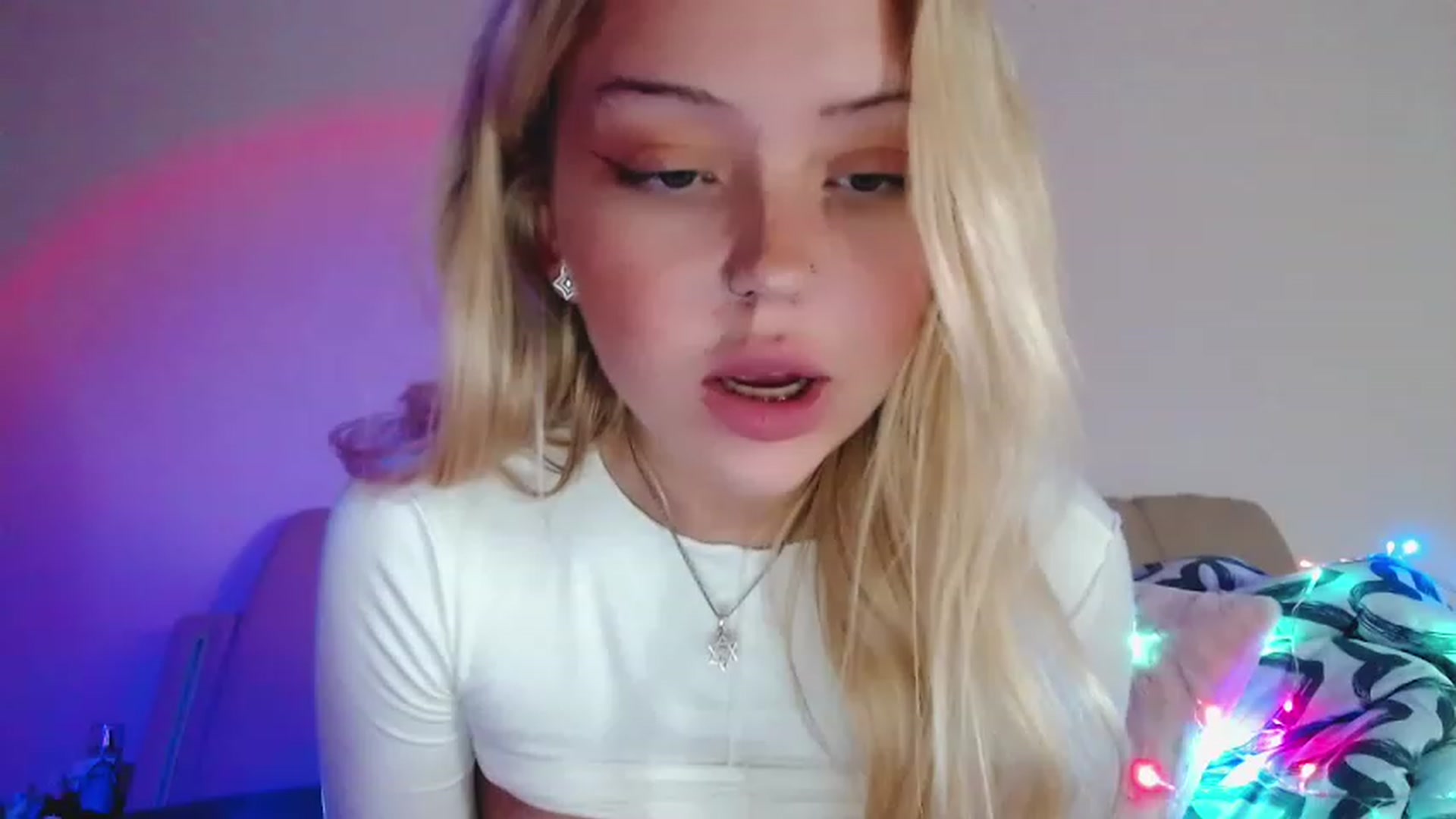 Gallery image thumbnail from Sk8Gurl420's myfreecams stream on, 12/26/2022, 18:24 image 20 of 20