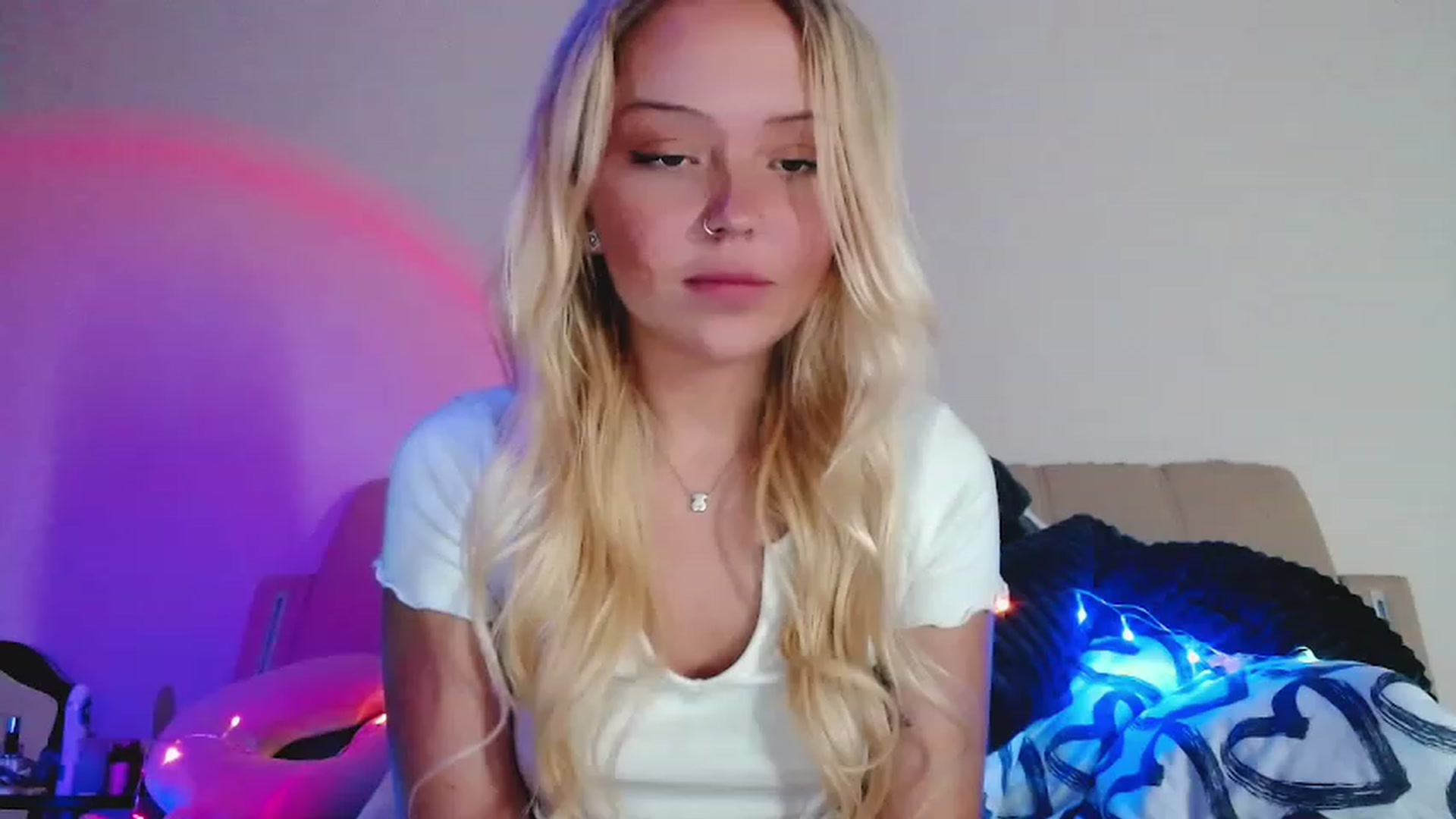 Gallery image thumbnail from Sk8Gurl420's myfreecams stream on, 12/29/2022, 17:17 image 1 of 20