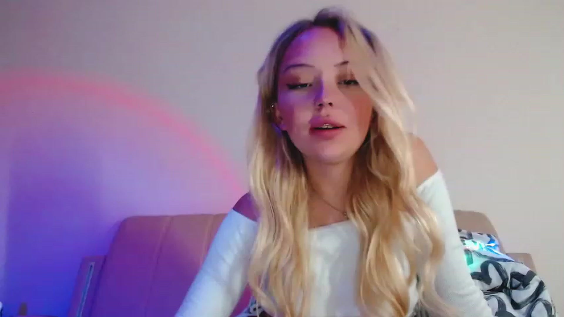 Gallery image thumbnail from Sk8Gurl420's myfreecams stream on, 12/30/2022, 06:53 image 4 of 20