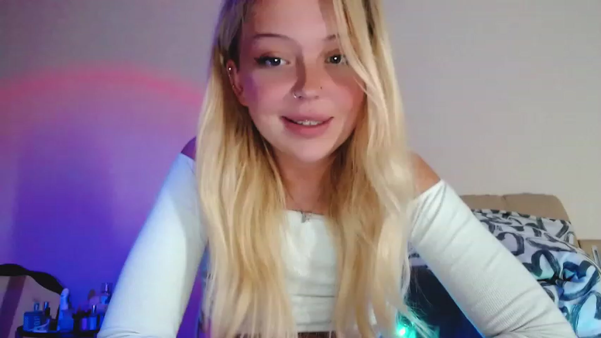 Gallery image thumbnail from Sk8Gurl420's myfreecams stream on, 12/30/2022, 19:16 image 11 of 20