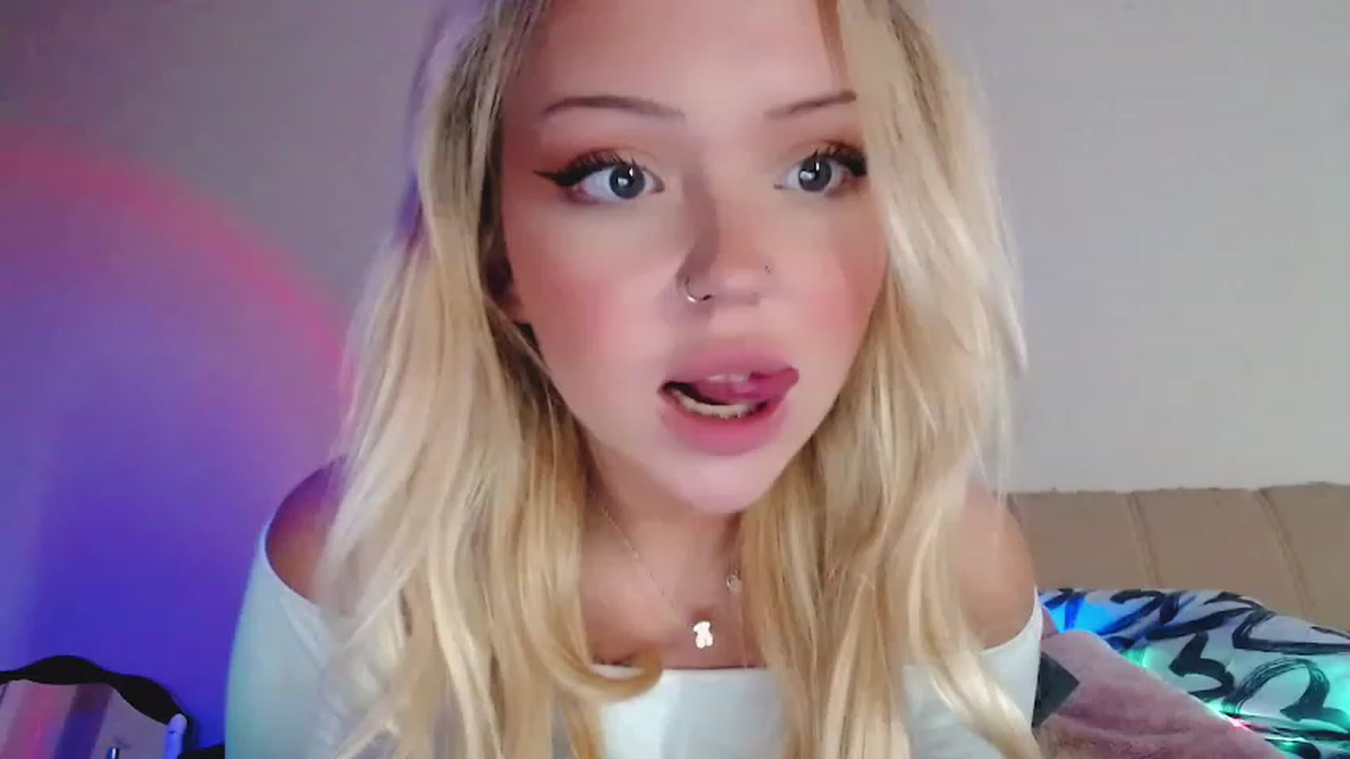Gallery image thumbnail from Sk8Gurl420's myfreecams stream on, 12/31/2022, 14:50 image 3 of 20