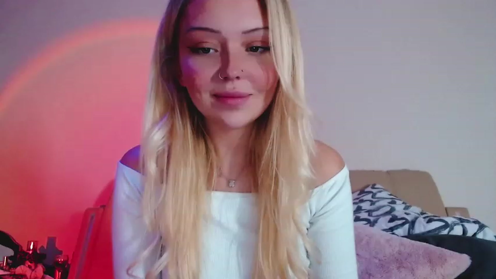 Gallery image thumbnail from Sk8Gurl420's myfreecams stream on, 01/03/2023, 19:44 image 11 of 20