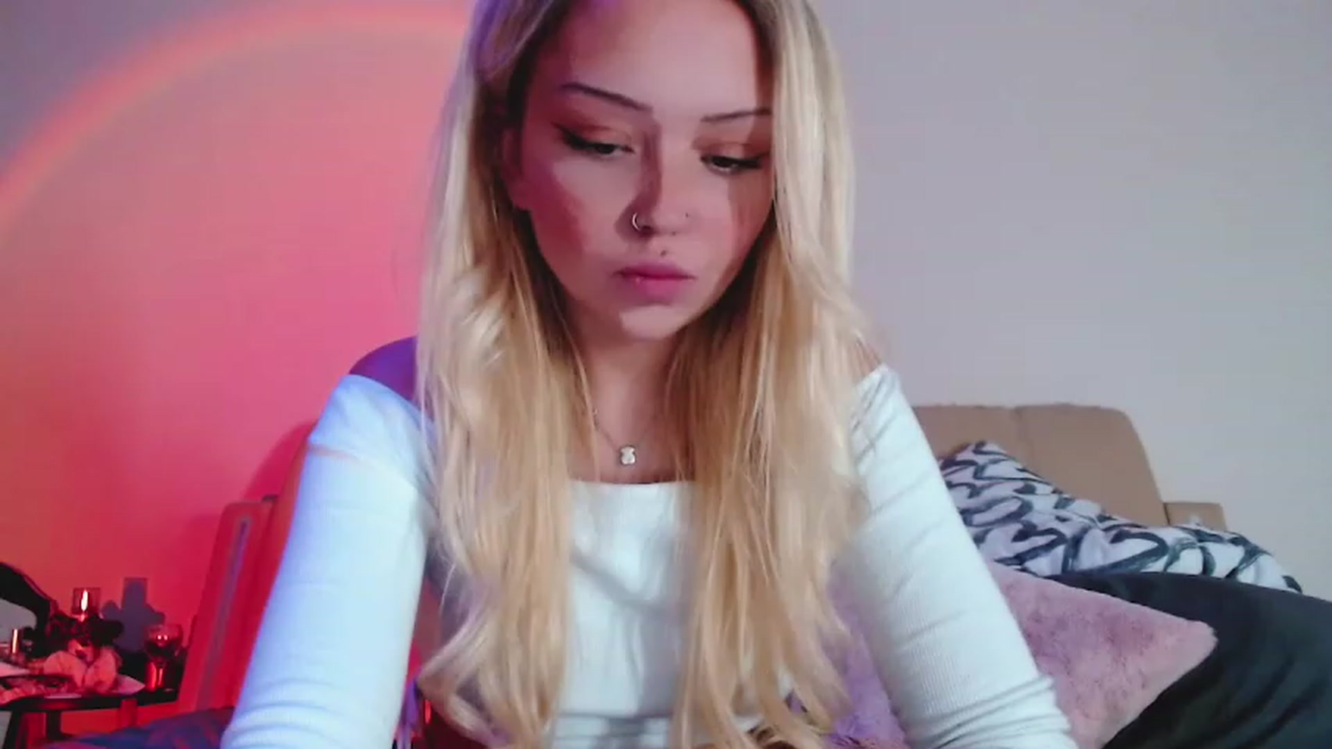 Gallery image thumbnail from Sk8Gurl420's myfreecams stream on, 01/03/2023, 19:44 image 9 of 20