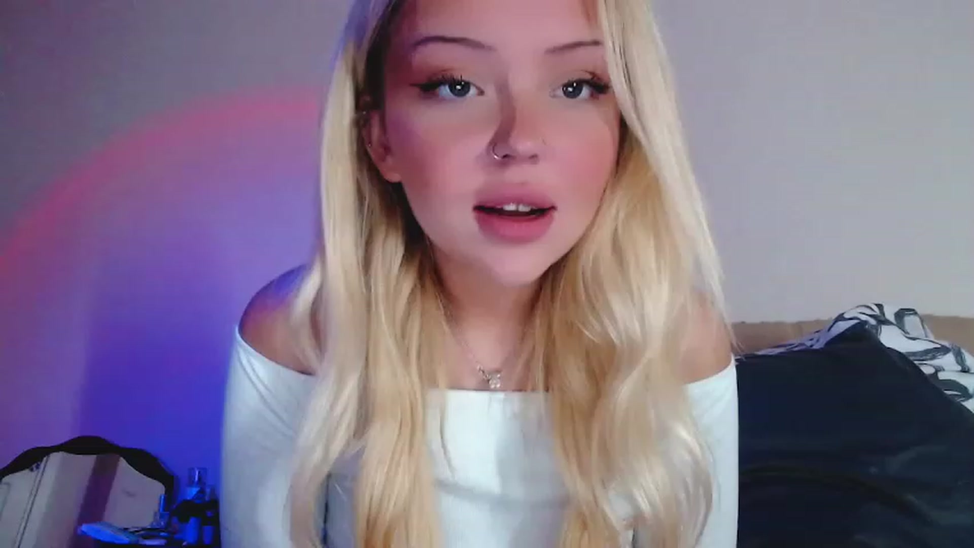 Gallery image thumbnail from Sk8Gurl420's myfreecams stream on, 01/05/2023, 06:50 image 1 of 20