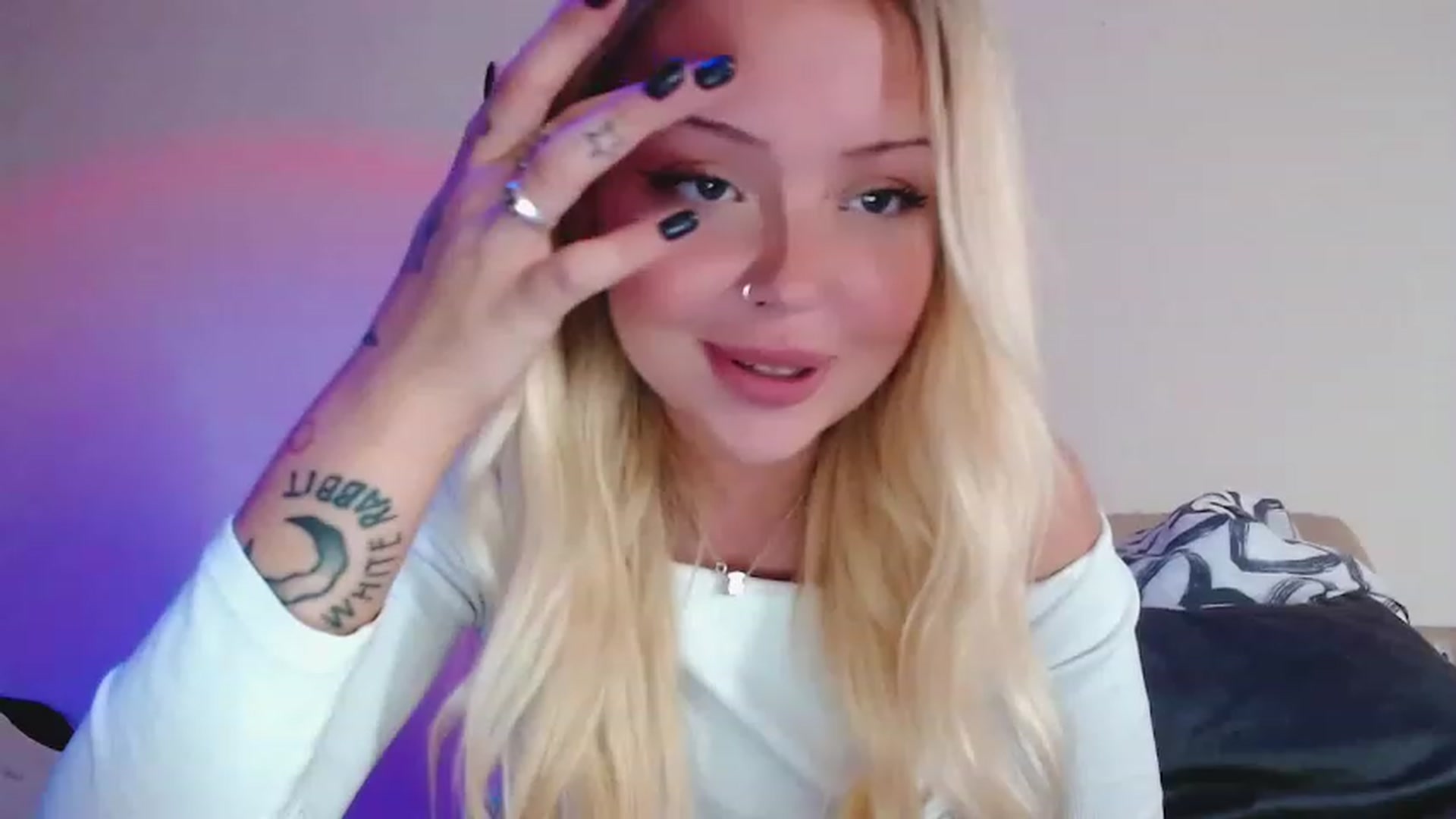 Gallery image thumbnail from Sk8Gurl420's myfreecams stream on, 01/05/2023, 06:50 image 20 of 20