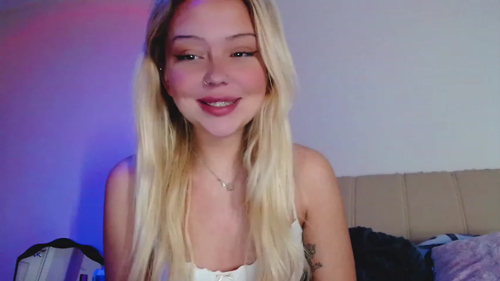 Gallery image thumbnail from Sk8Gurl420's myfreecams stream on, 01/13/2023, 18:16 image 2 of 20