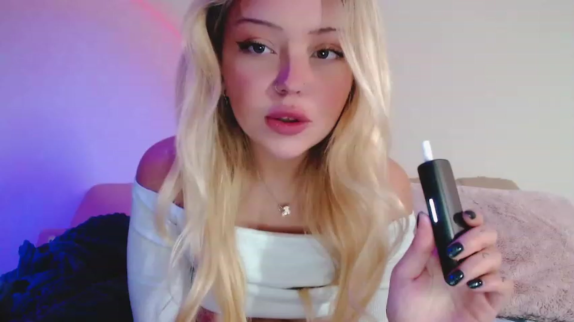 Gallery image thumbnail from Sk8Gurl420's myfreecams stream on, 01/18/2023, 07:06 image 3 of 20