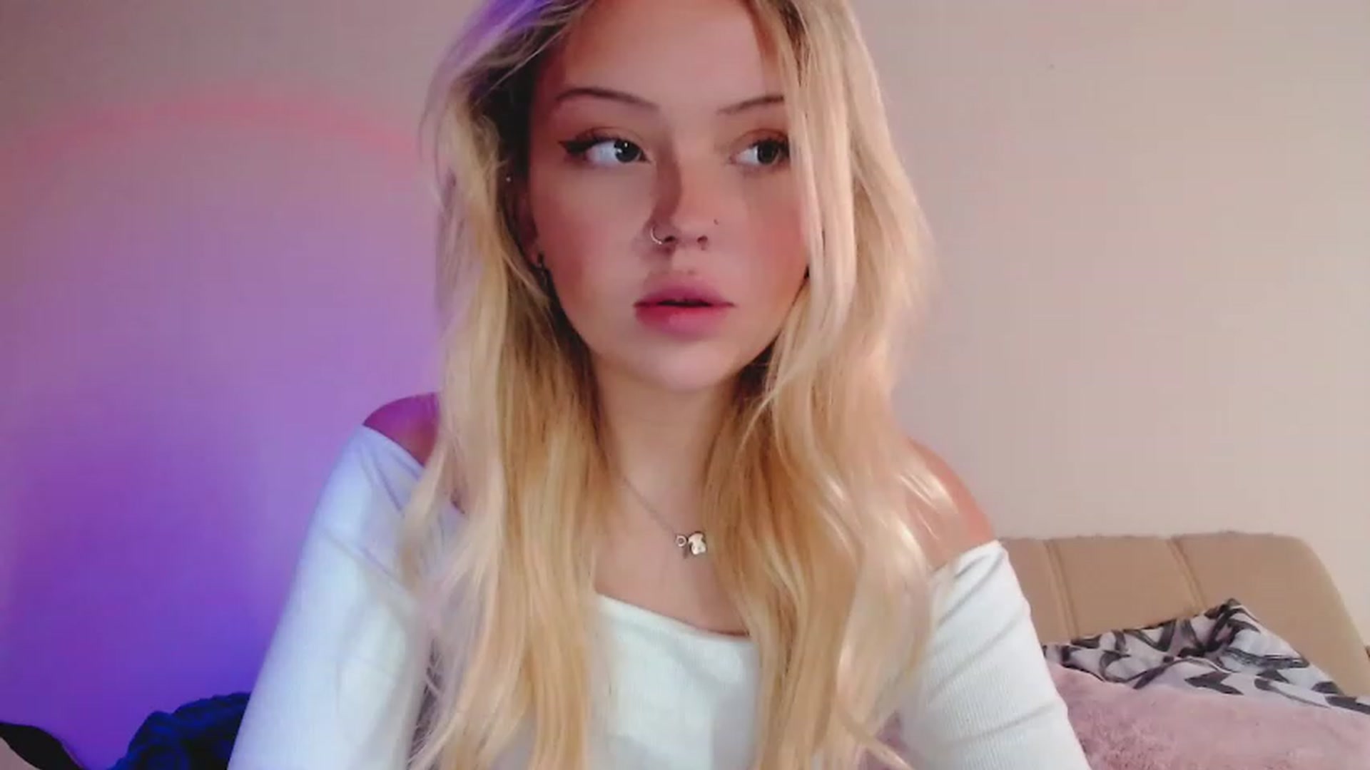 Gallery image thumbnail from Sk8Gurl420's myfreecams stream on, 01/18/2023, 07:06 image 19 of 20