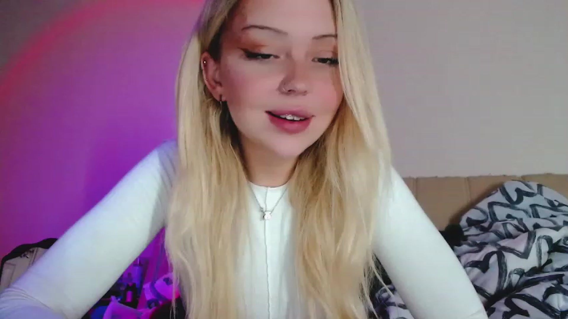 Gallery image thumbnail from Sk8Gurl420's myfreecams stream on, 01/19/2023, 19:24 image 10 of 20