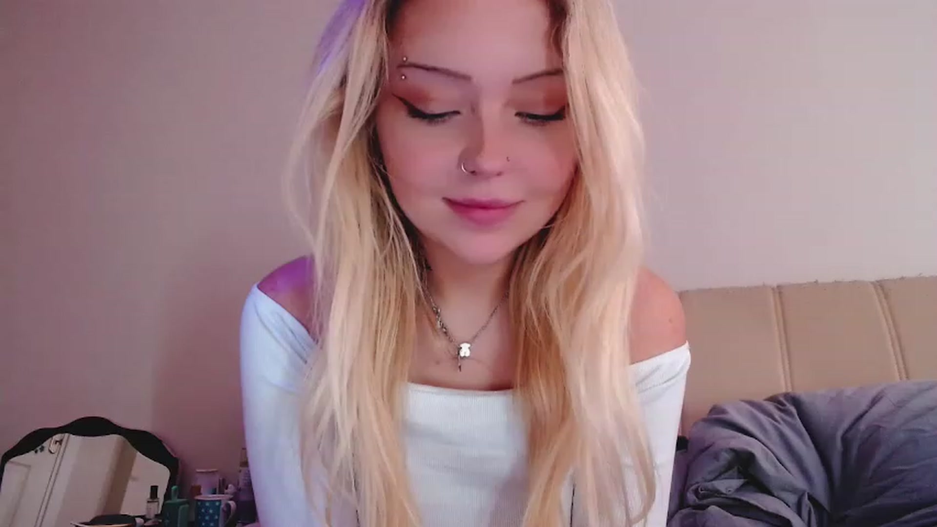 Gallery image thumbnail from Sk8Gurl420's myfreecams stream on, 01/21/2023, 11:52 image 12 of 20