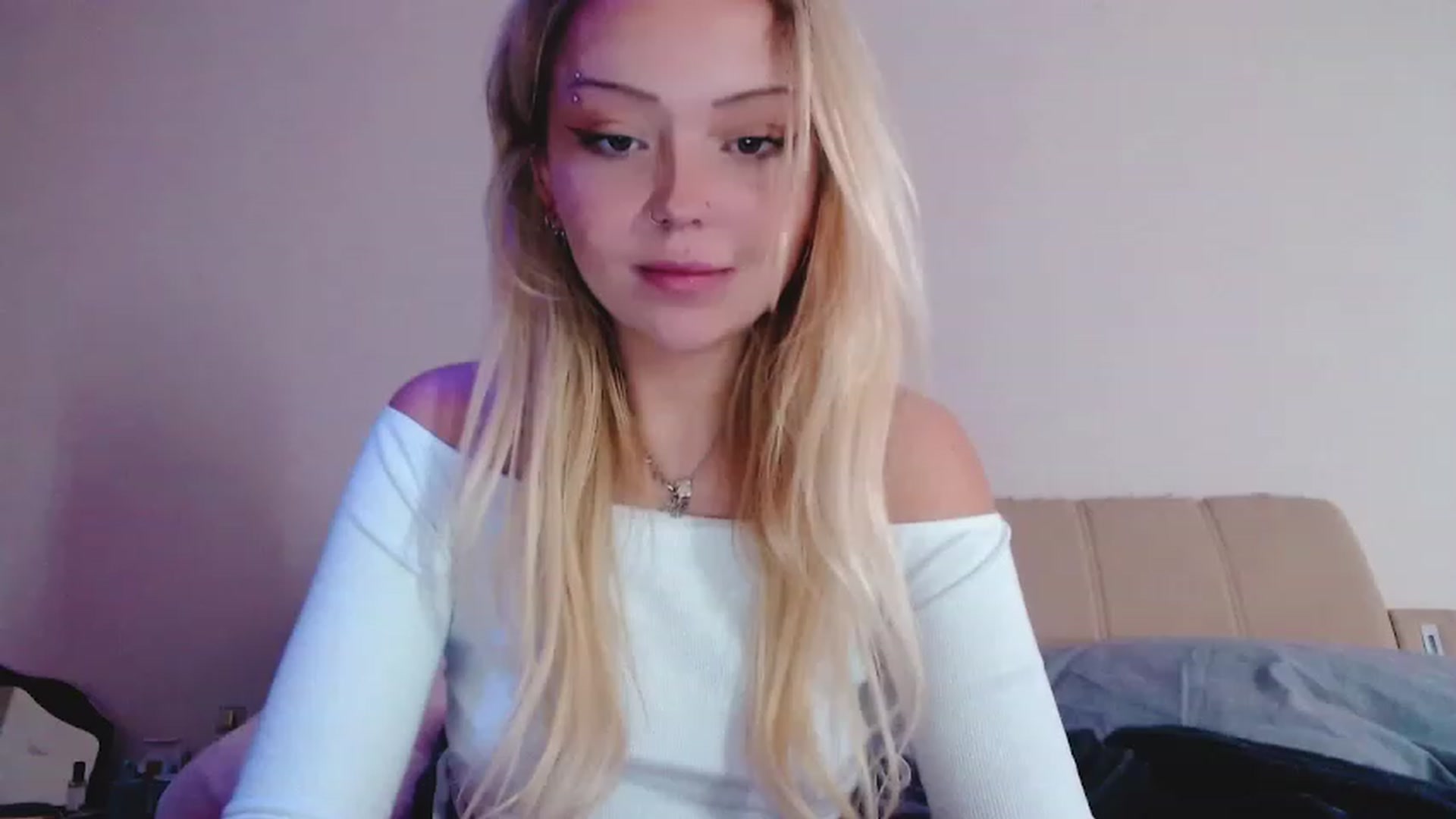 Gallery image thumbnail from Sk8Gurl420's myfreecams stream on, 01/21/2023, 12:32 image 11 of 20