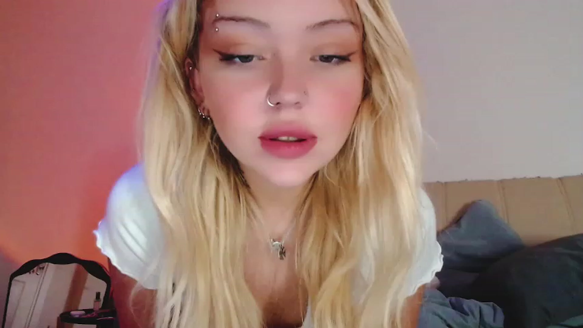 Gallery image thumbnail from Sk8Gurl420's myfreecams stream on, 01/25/2023, 15:59 image 6 of 20
