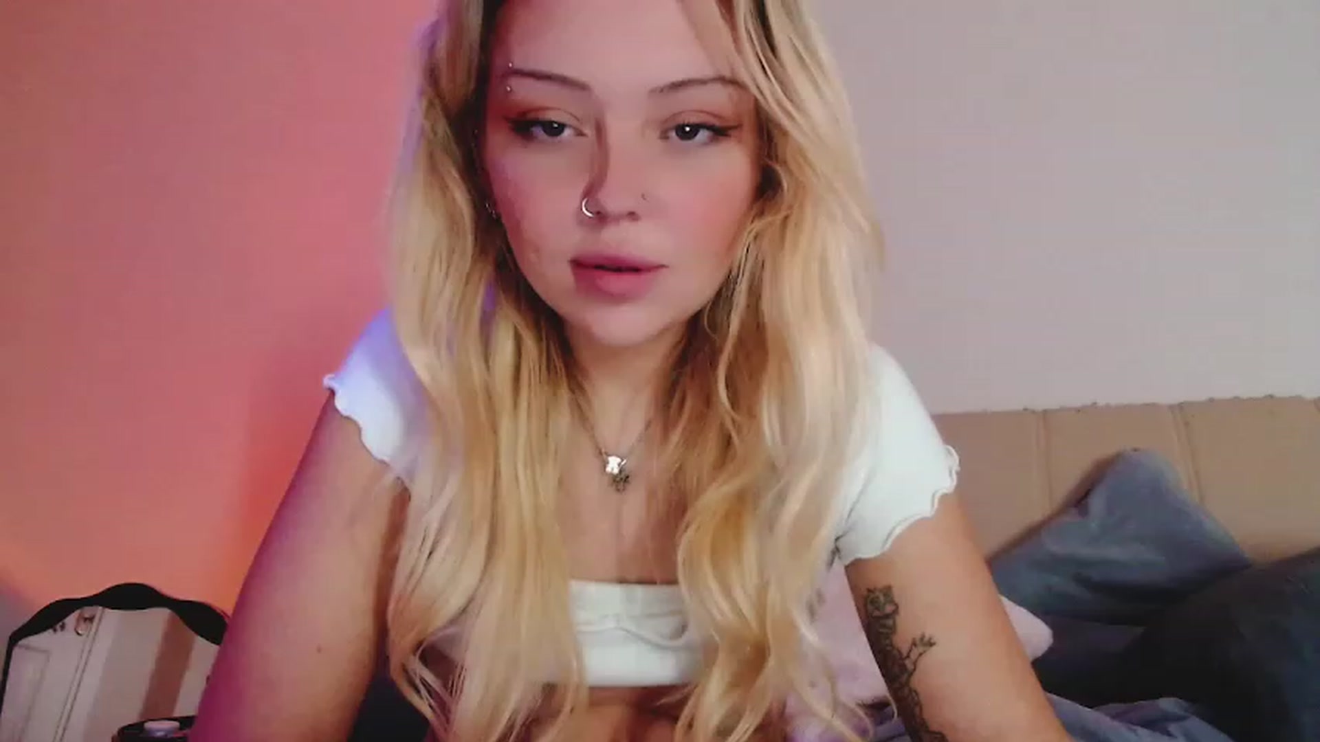 Gallery image thumbnail from Sk8Gurl420's myfreecams stream on, 01/25/2023, 15:59 image 3 of 20