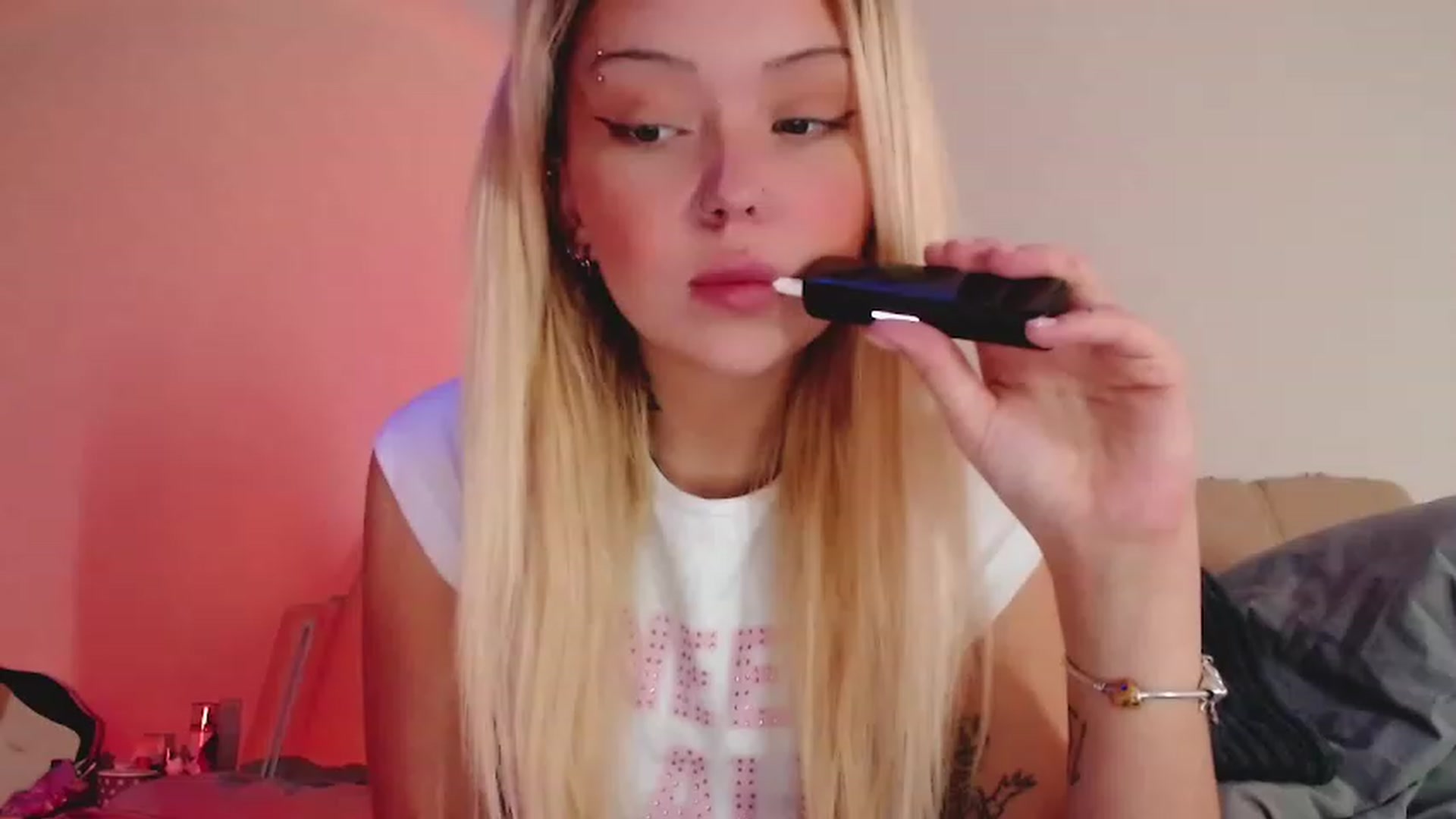 Gallery image thumbnail from Sk8Gurl420's myfreecams stream on, 01/26/2023, 06:17 image 18 of 20